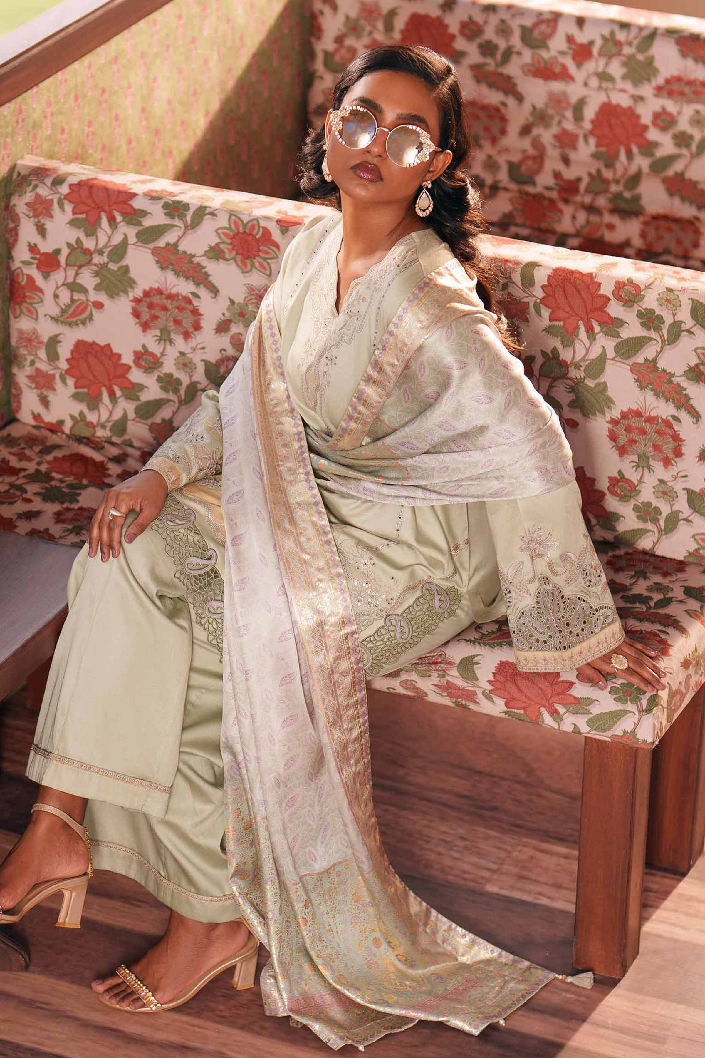 3 Piece - Embroidered Suit - PE26-127