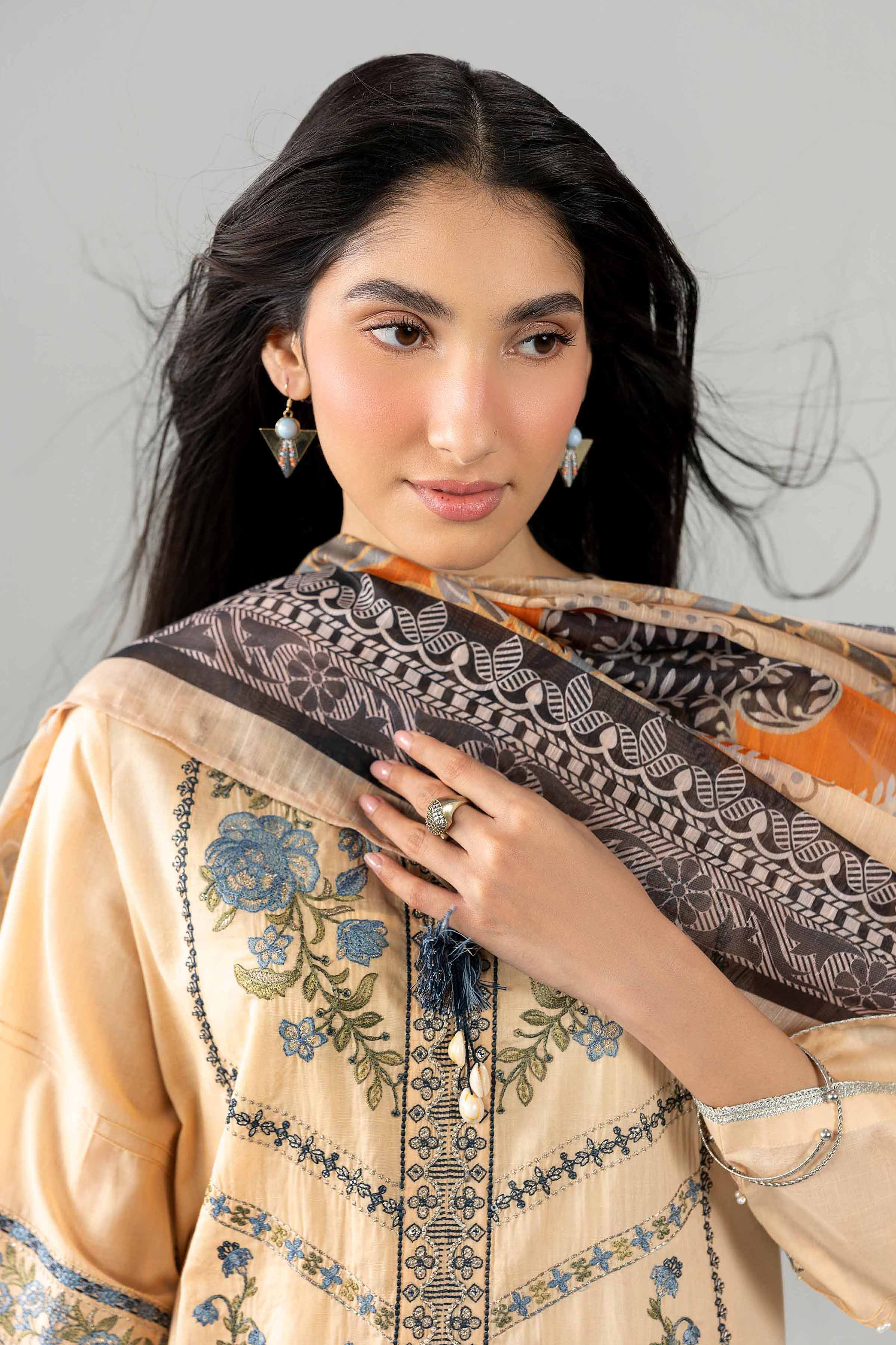 2 Piece - Embroidered Suit - PE26-129