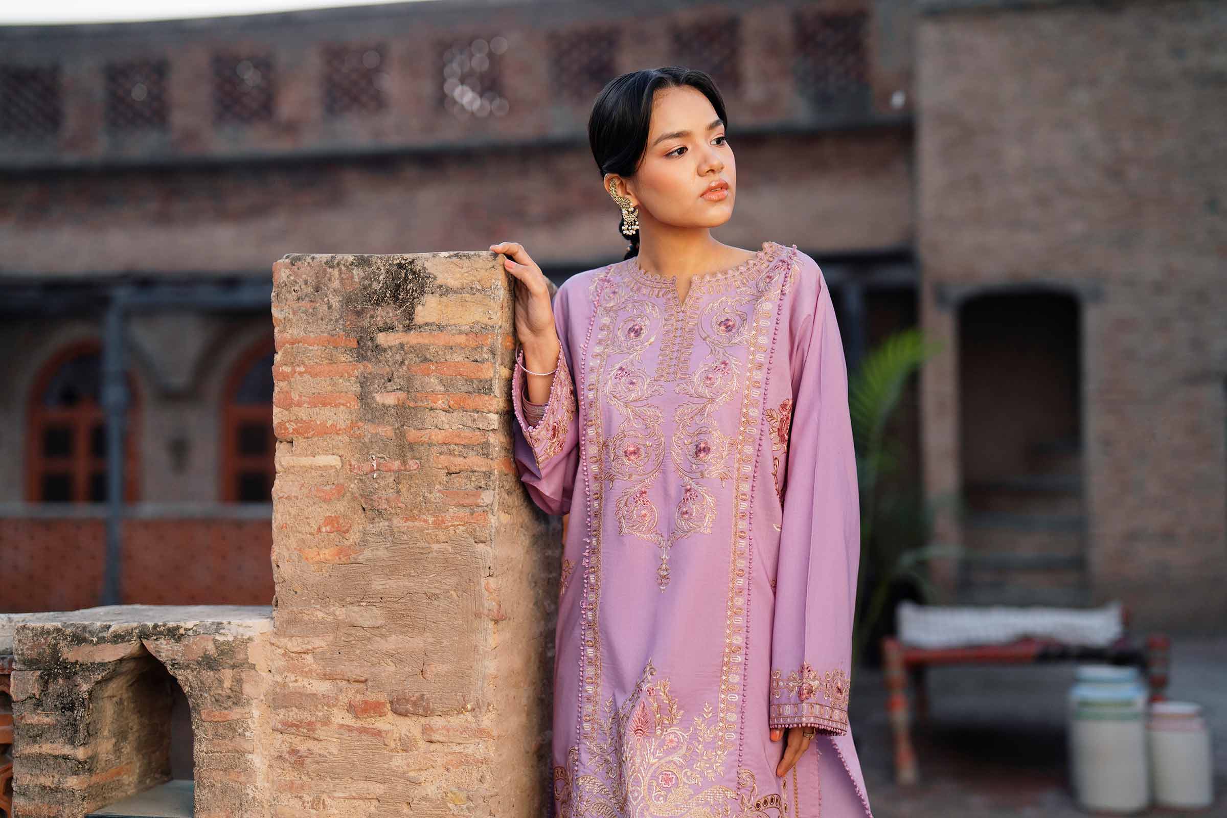 2 Piece - Embroidered Suit - PE26-239