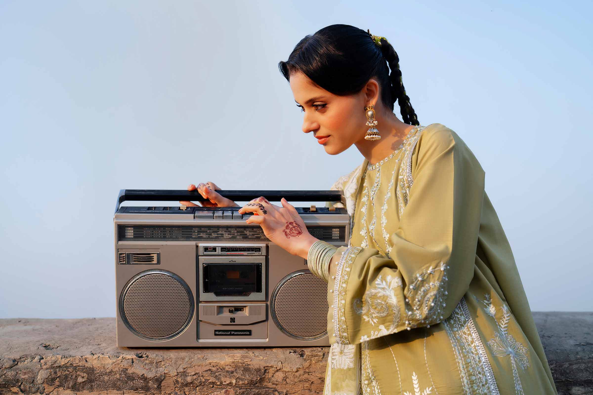 3 Piece - Embroidered Suit - PE26-314