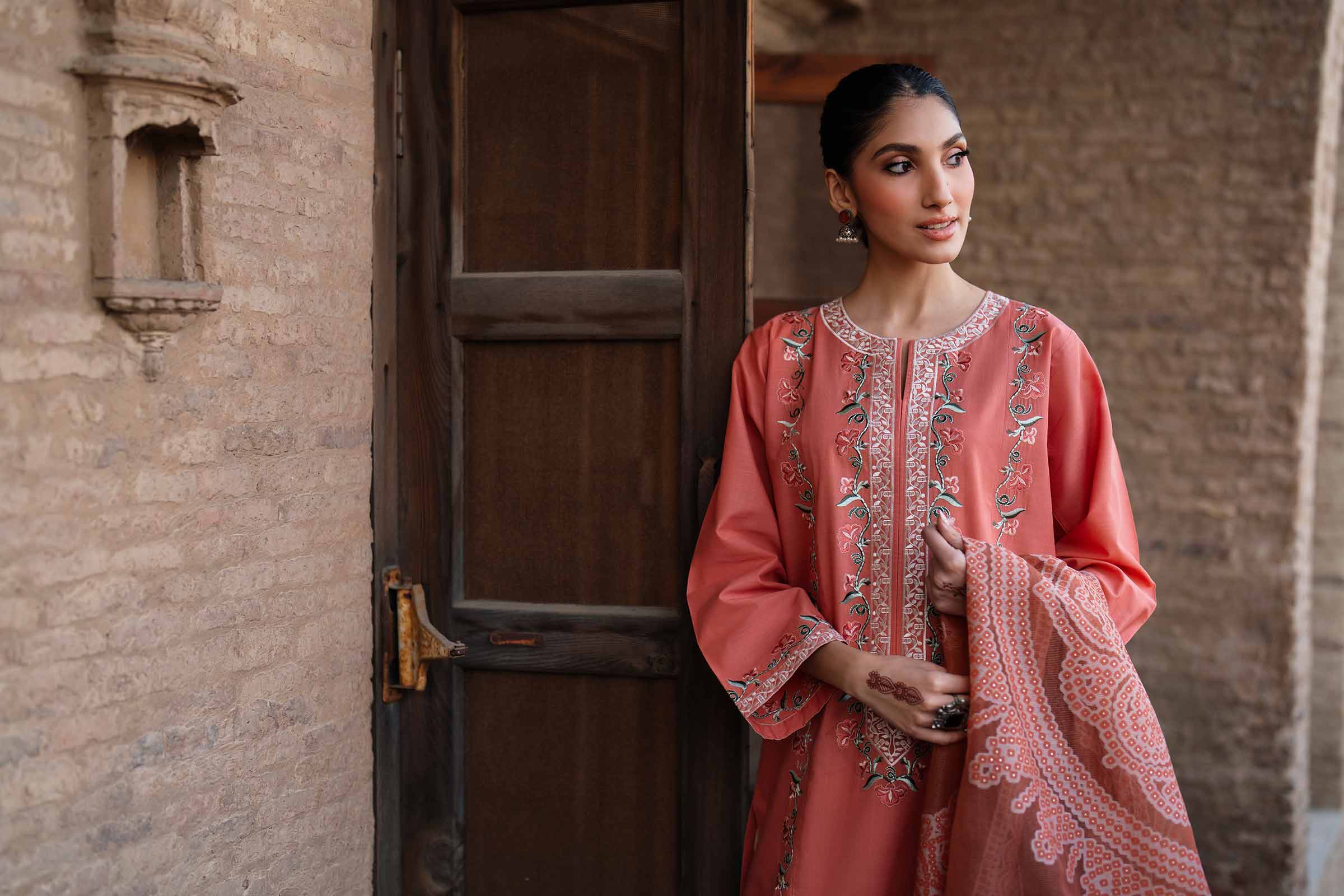 3 Piece - Embroidered Suit - PE26-317