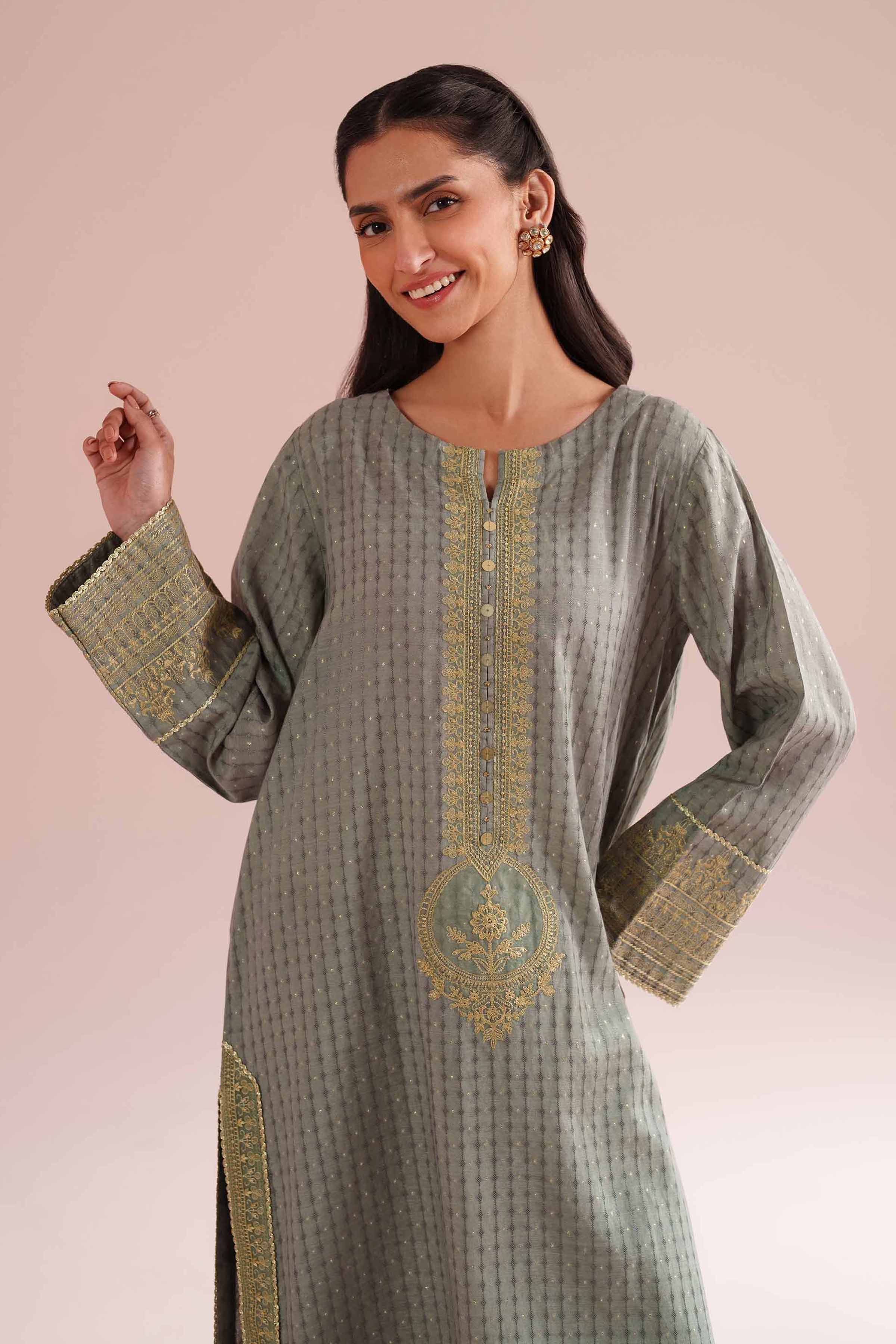 2 Piece - Embroidered Suit - PE26-59