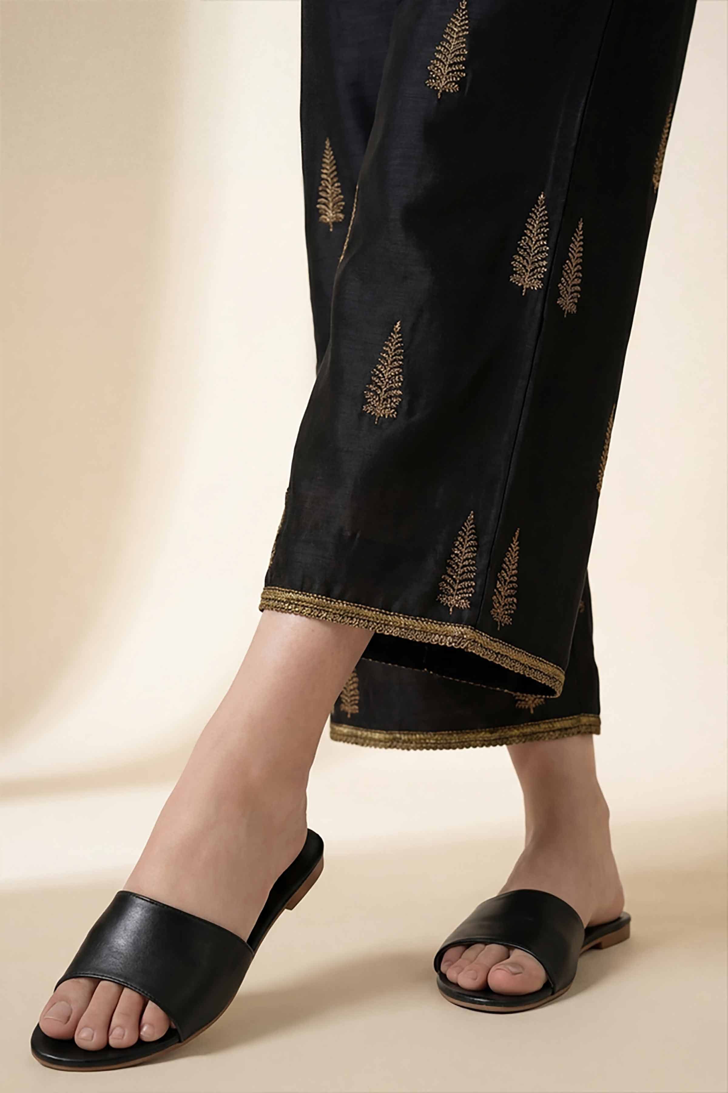 Embroidered Trousers - PE26-647 for Women - Pret Collection | Nishat | Shop Online