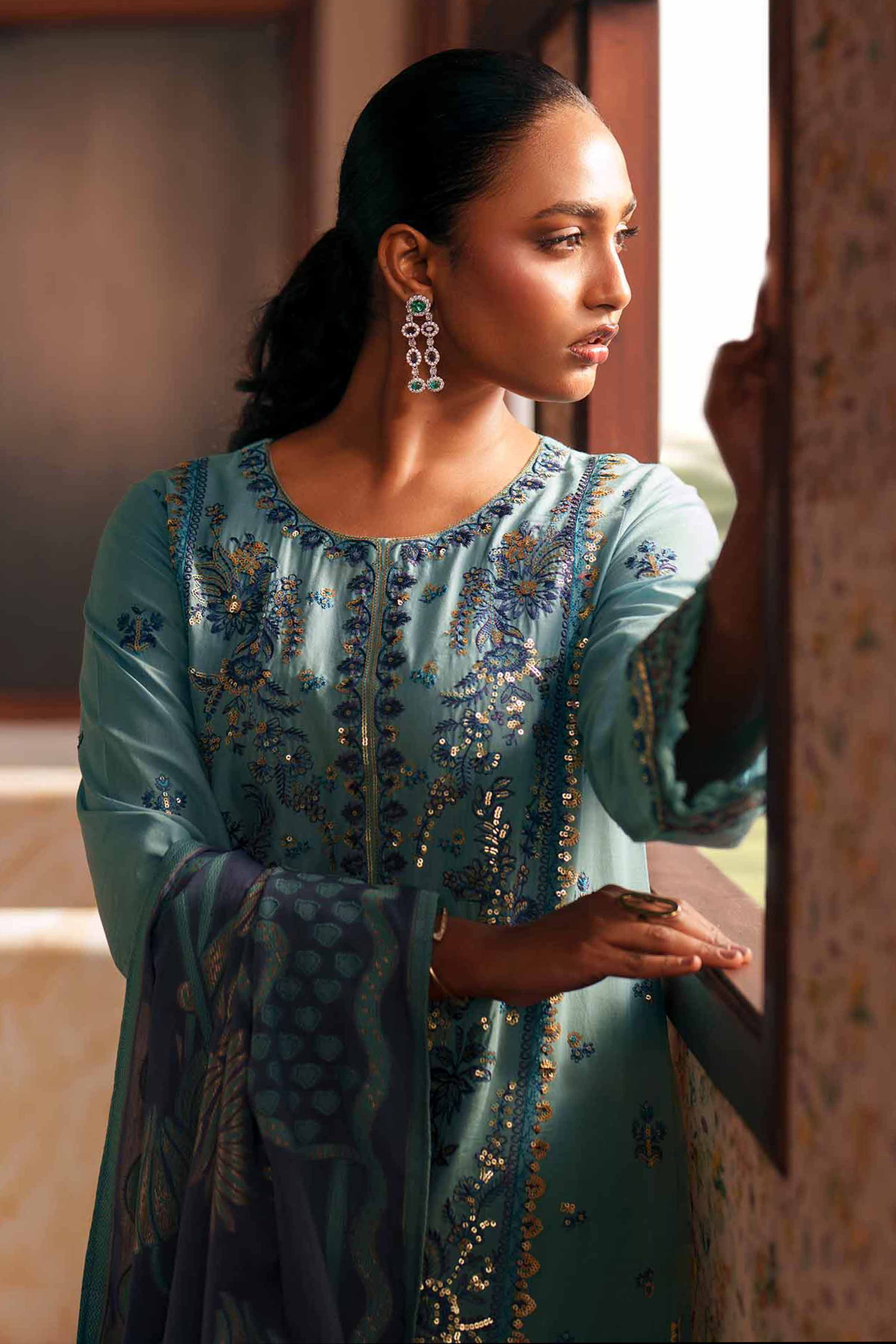 3 Piece - Embroidered Suit - PE26-77