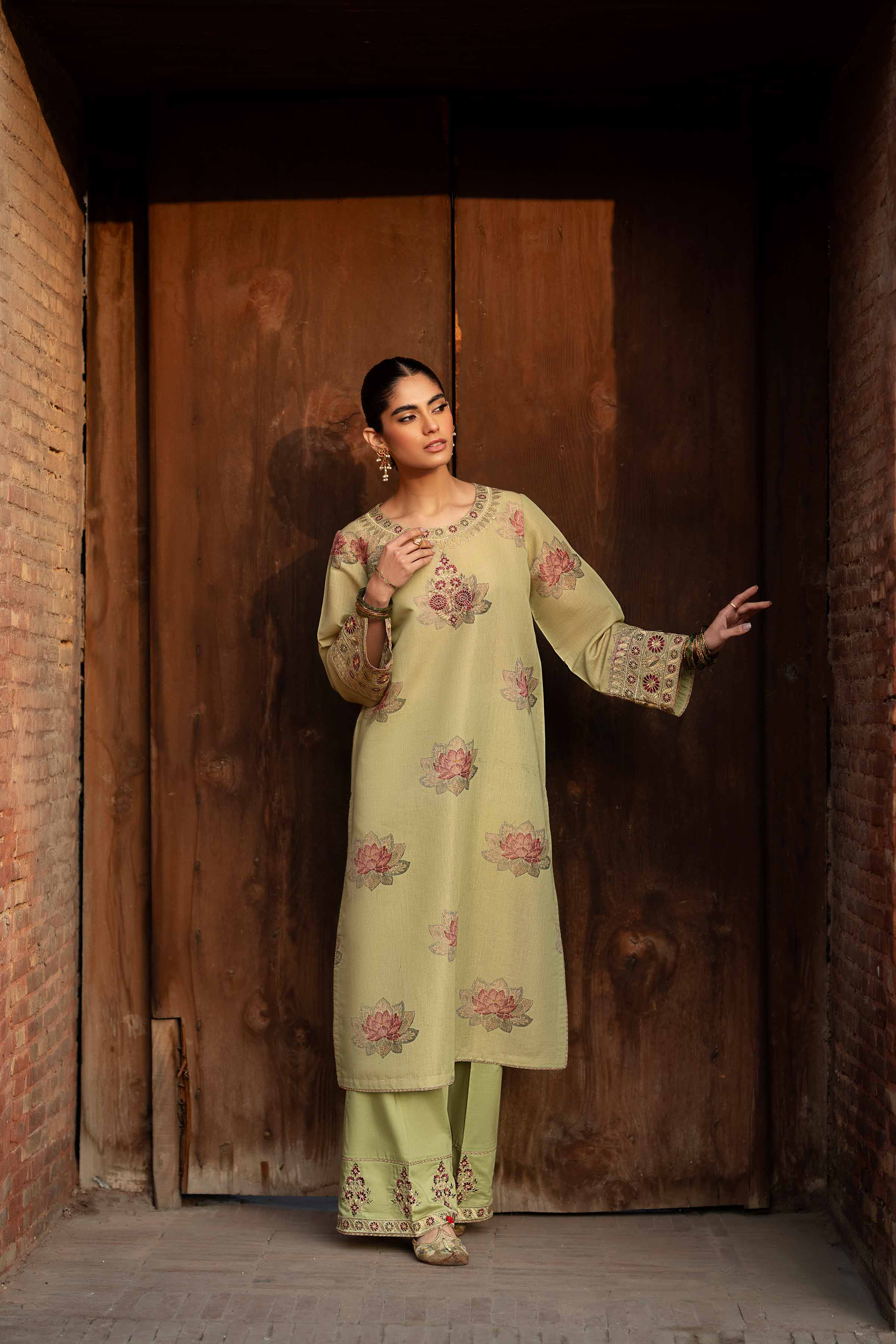 2 Piece - Printed Embroidered Suit - PFE25-02