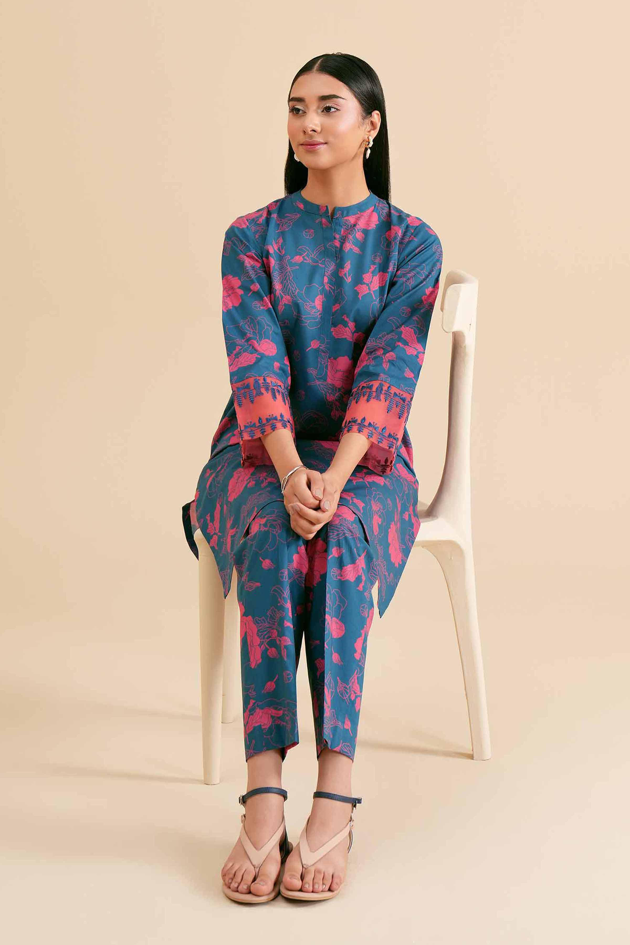 2-Piece - Printed Embroidered Suit - PS24-294
