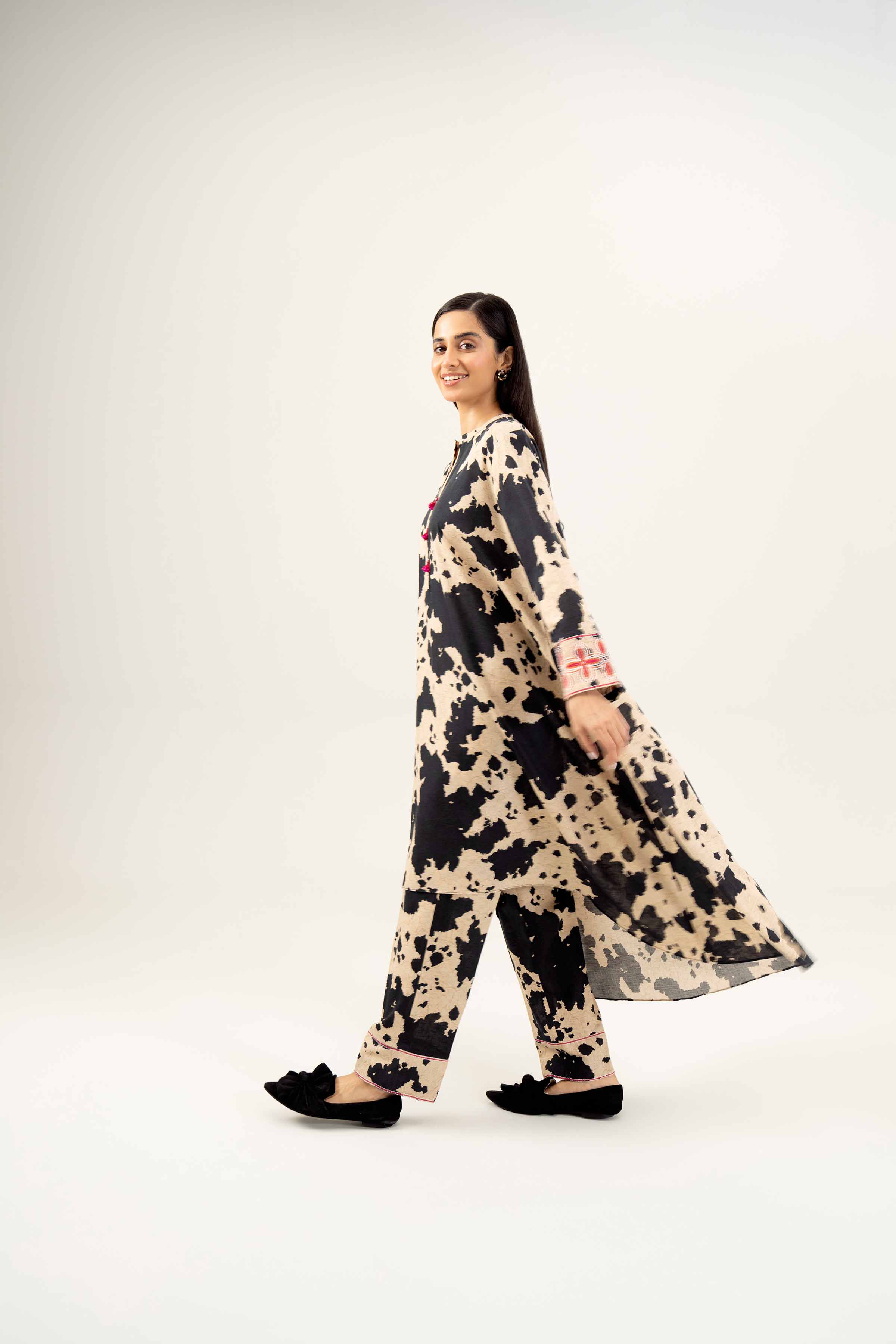 2 Piece - Printed Embroidered Suit - PW24-300