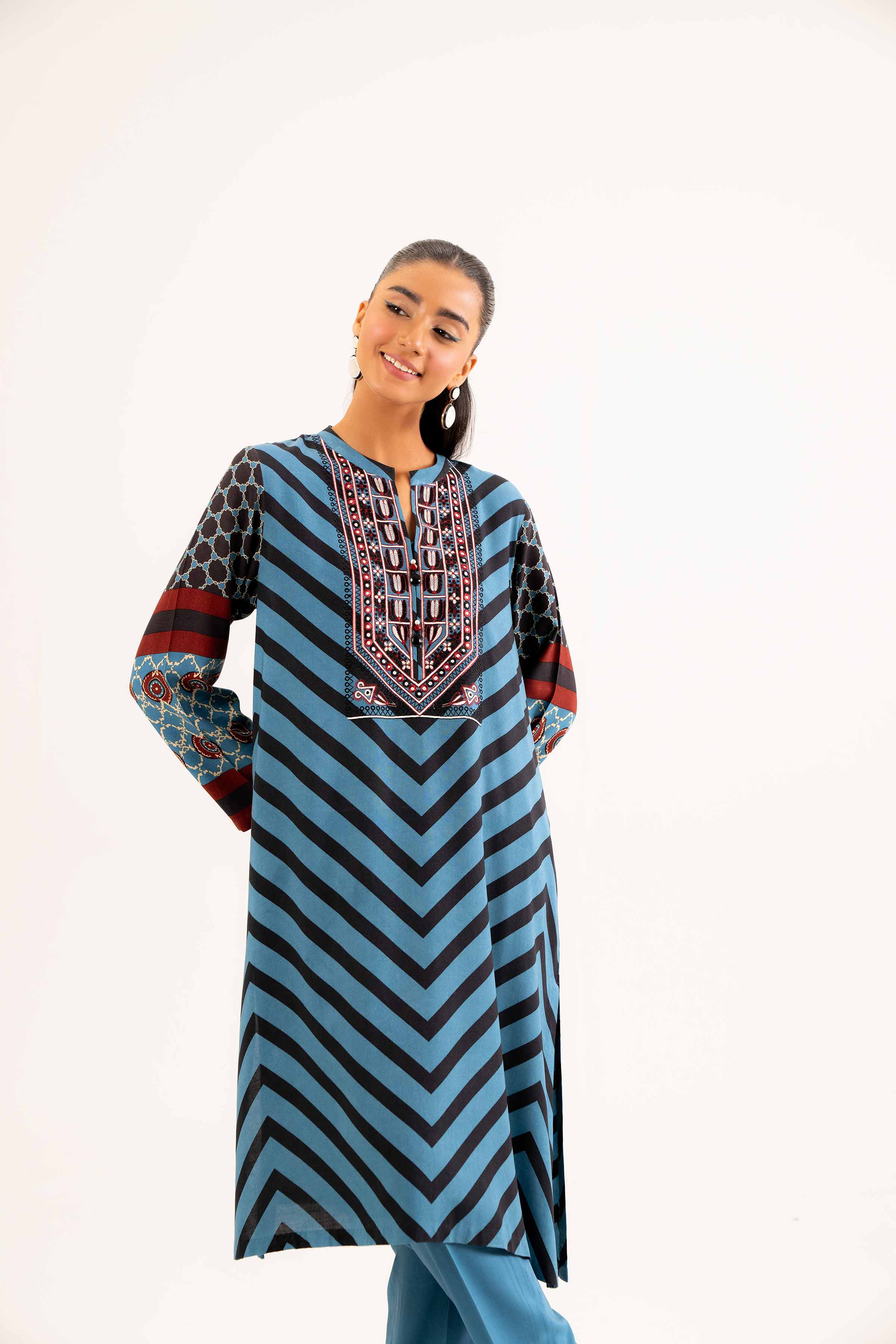 2 Piece - Printed Embroidered Suit - PW24-317