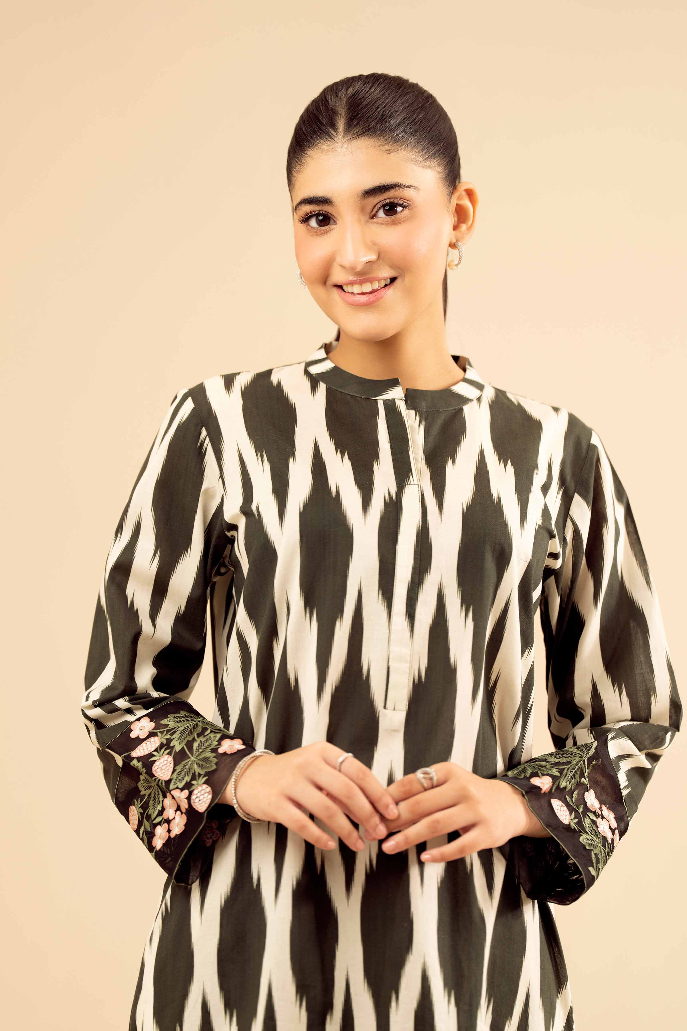 2 Piece - Printed Embroidered Suit - PW25-02