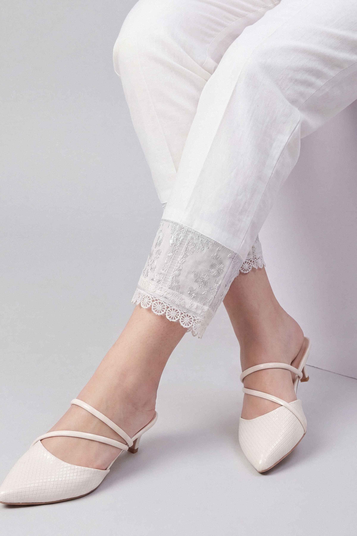 Embroidered Pants - PW25-174