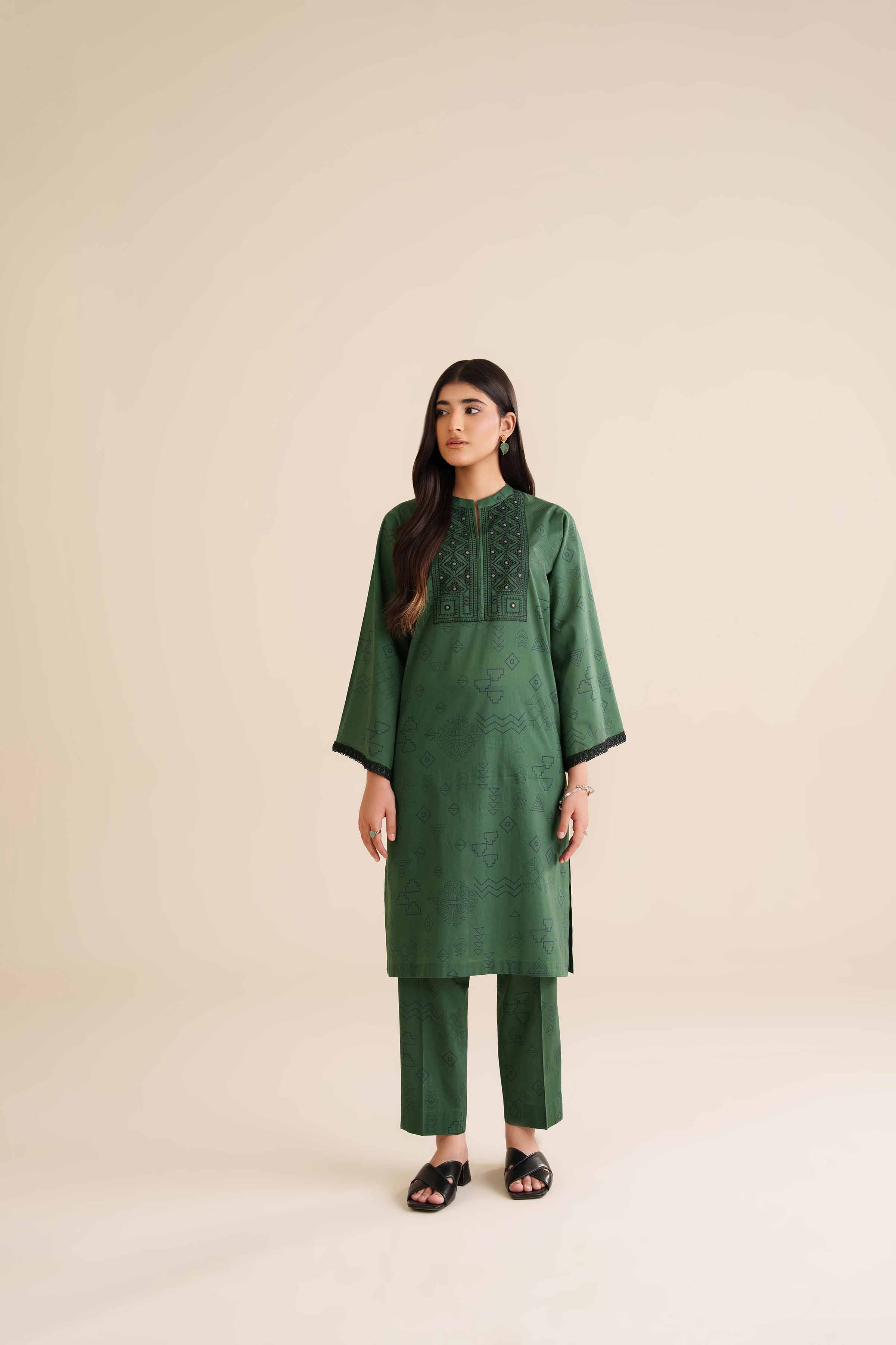 2 Piece - Printed Embroidered Suit - PW25-33