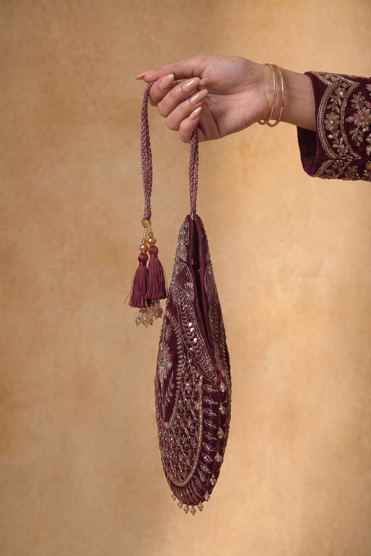 Embroidered Pouch - ST1PE-LUXE26WV1-2 for Women - Pret Collection | Nishat | Shop Online