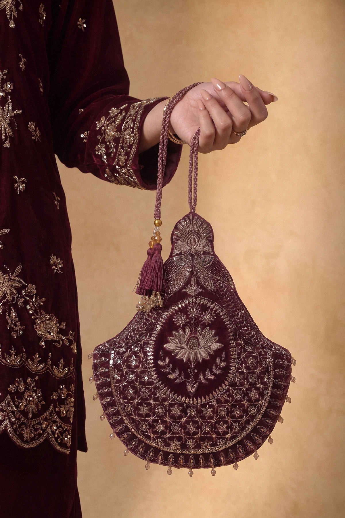 Embroidered Pouch - ST1PE-LUXE26WV1-2 for Women - Pret Collection | Nishat | Shop Online