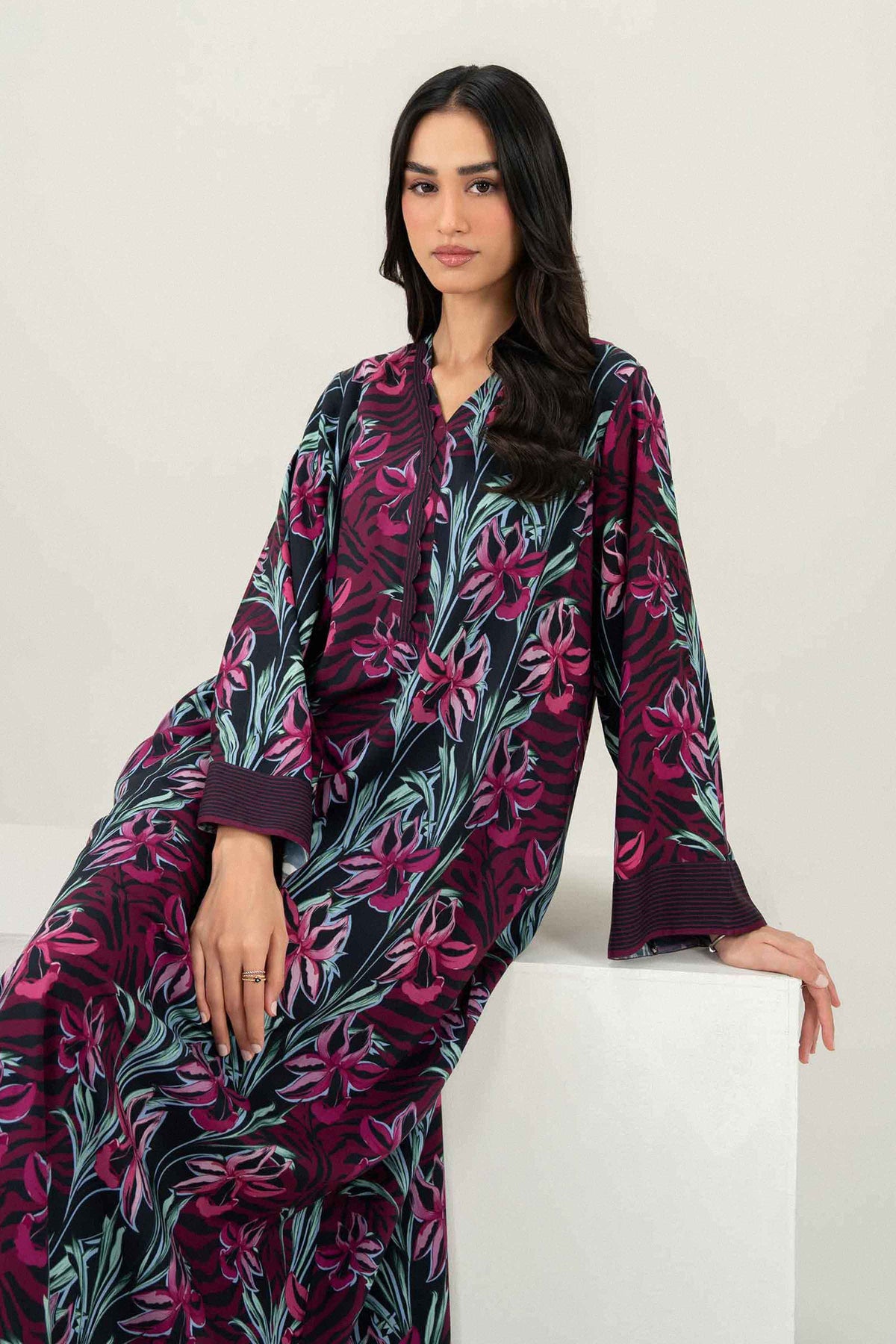 Printed Jalabiya - ST1S-JALA26WV2-14 for Women - Pret Collection | Nishat | Shop Online