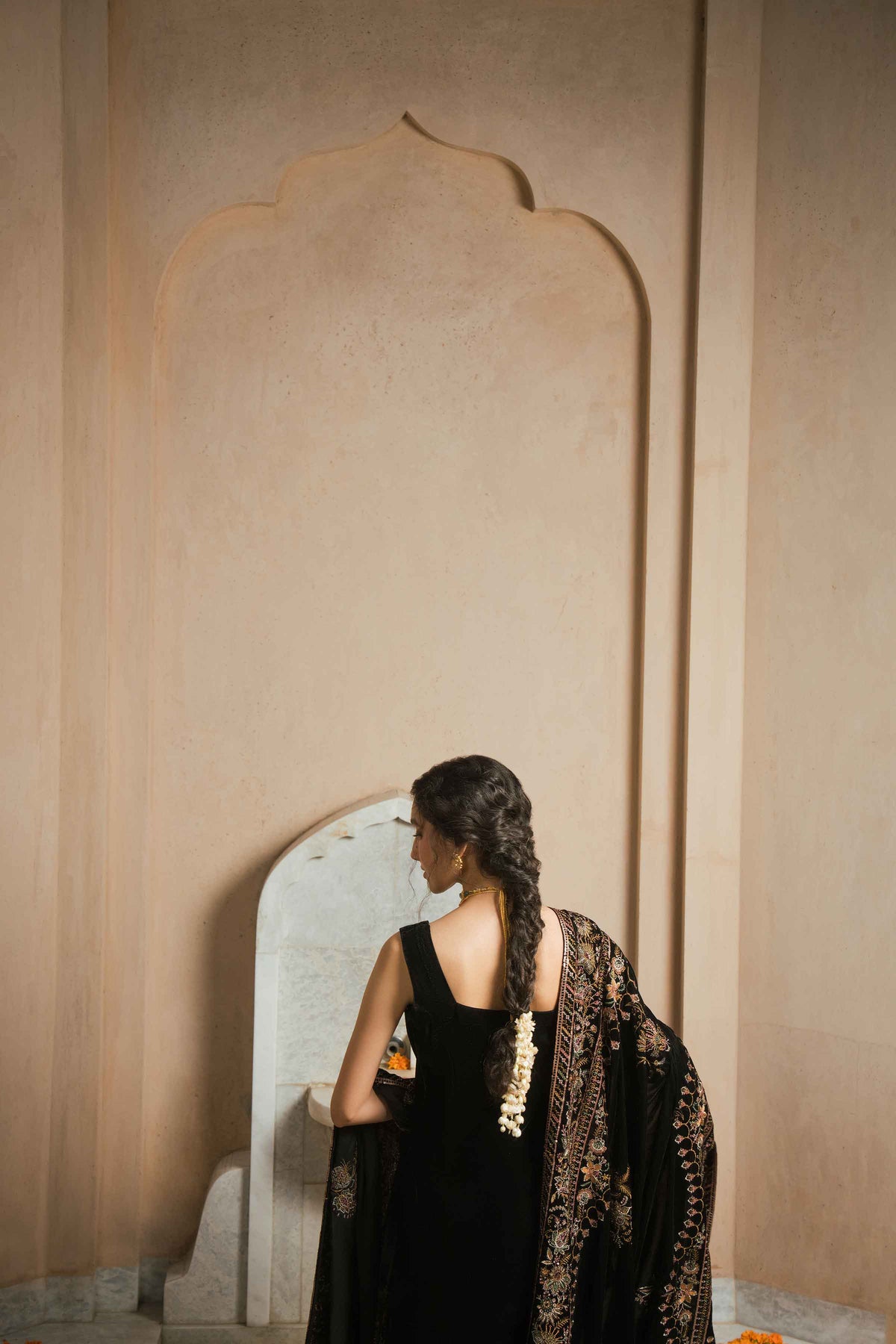 Embroidered Shawl - ST1SE-LUXE26WV1-1 for Women - Pret Collection | Nishat | Shop Online