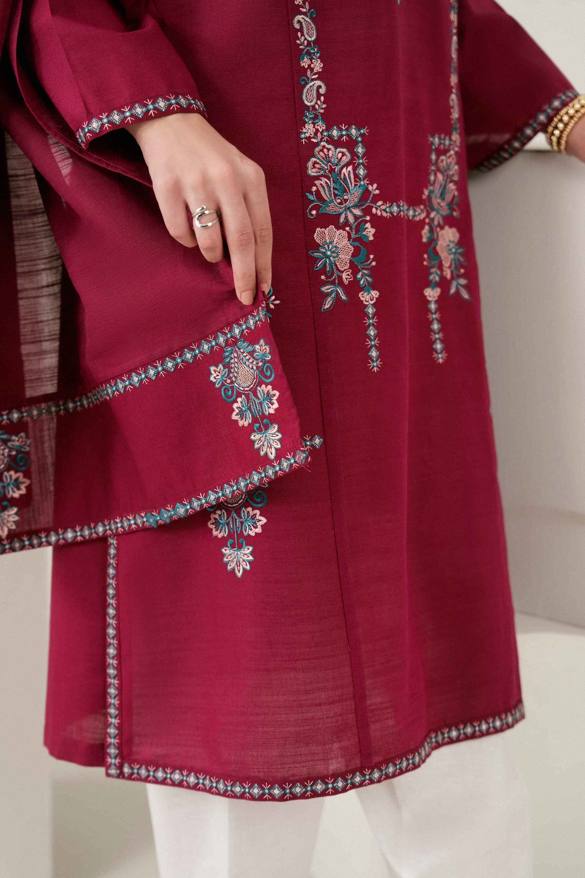 2 PIECE - EMBROIDERED SUIT - ST2SDE-PRET26WV1-5 for Women - Pret Collection | Nishat | Shop Online