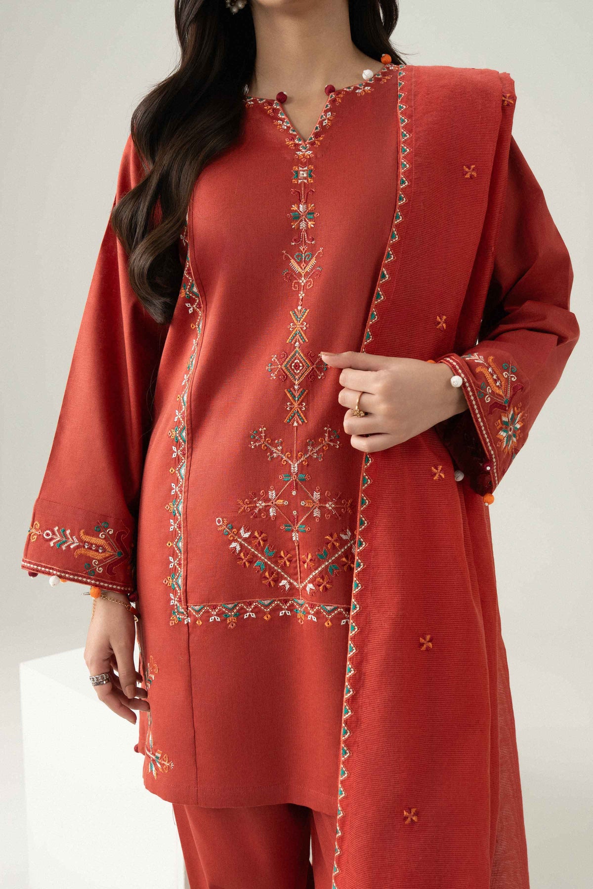 3 PIECE - EMBROIDERED SUIT - ST3PE-PRET26WV2-33 for Women - Pret Collection | Nishat | Shop Online