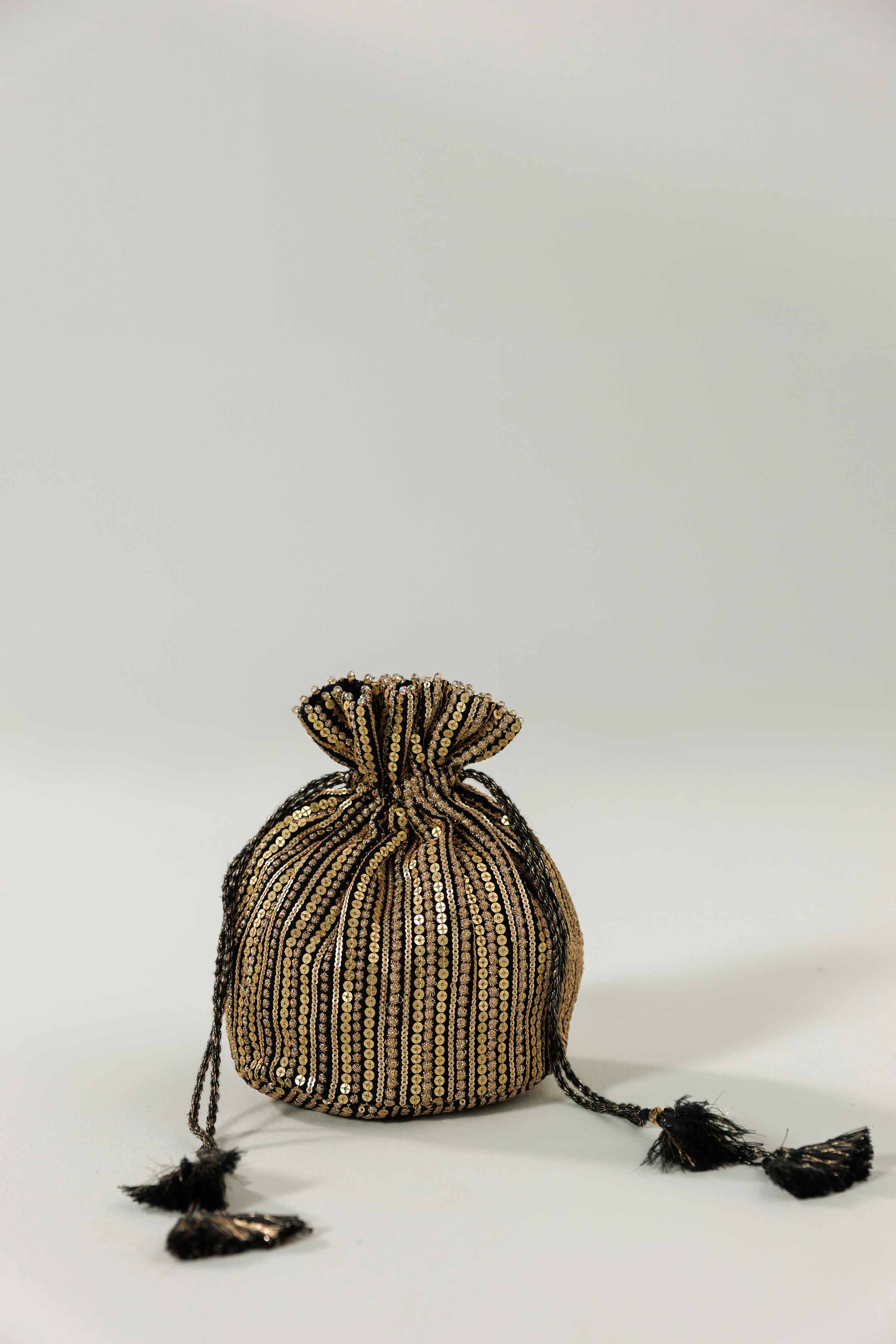 Embroidered Pouch - KFW25-151 for Women - Pret Collection | Nishat | Shop Online