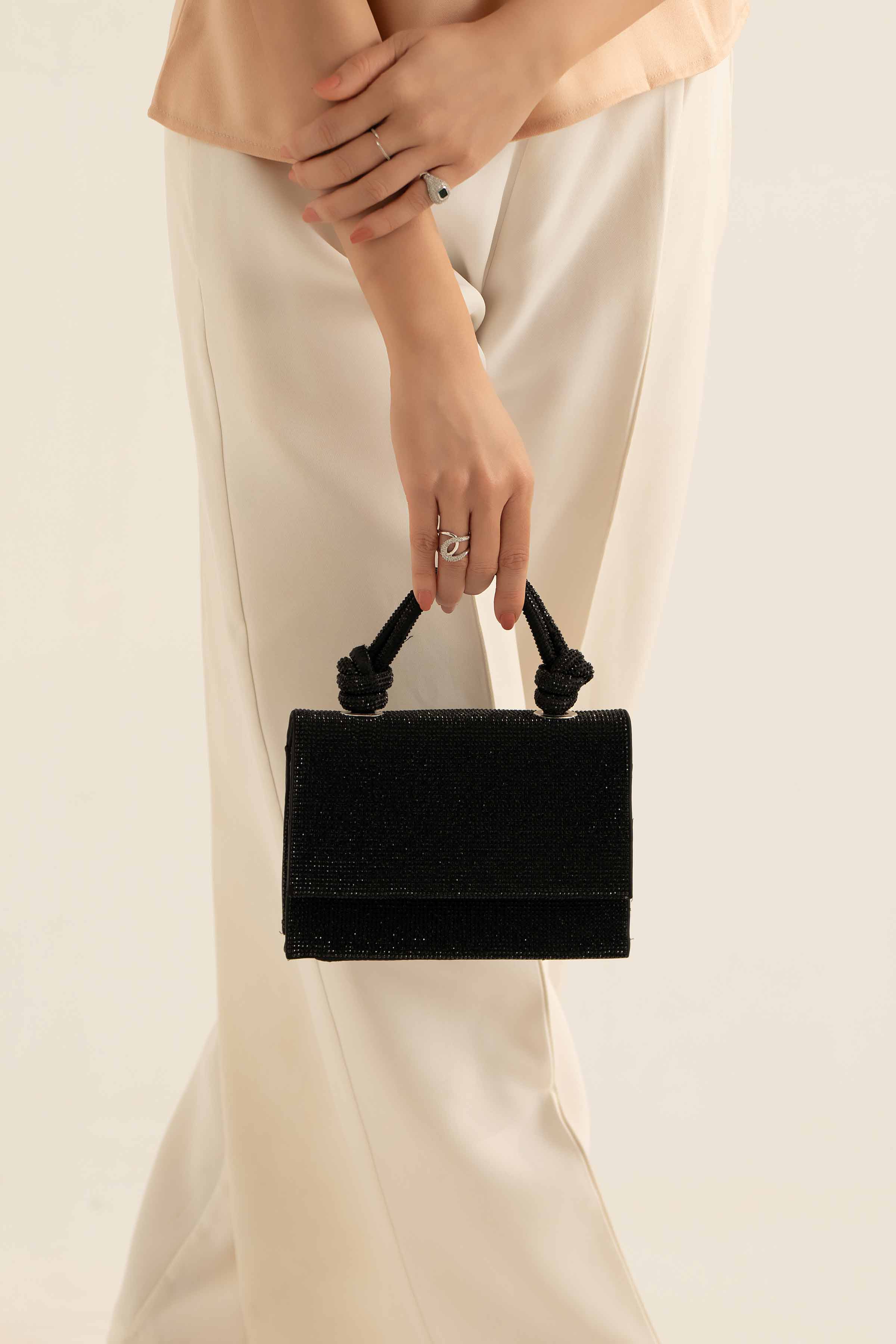 Black Clutch-441102103 for Women - Fashion Collection | Nishat | Shop Online