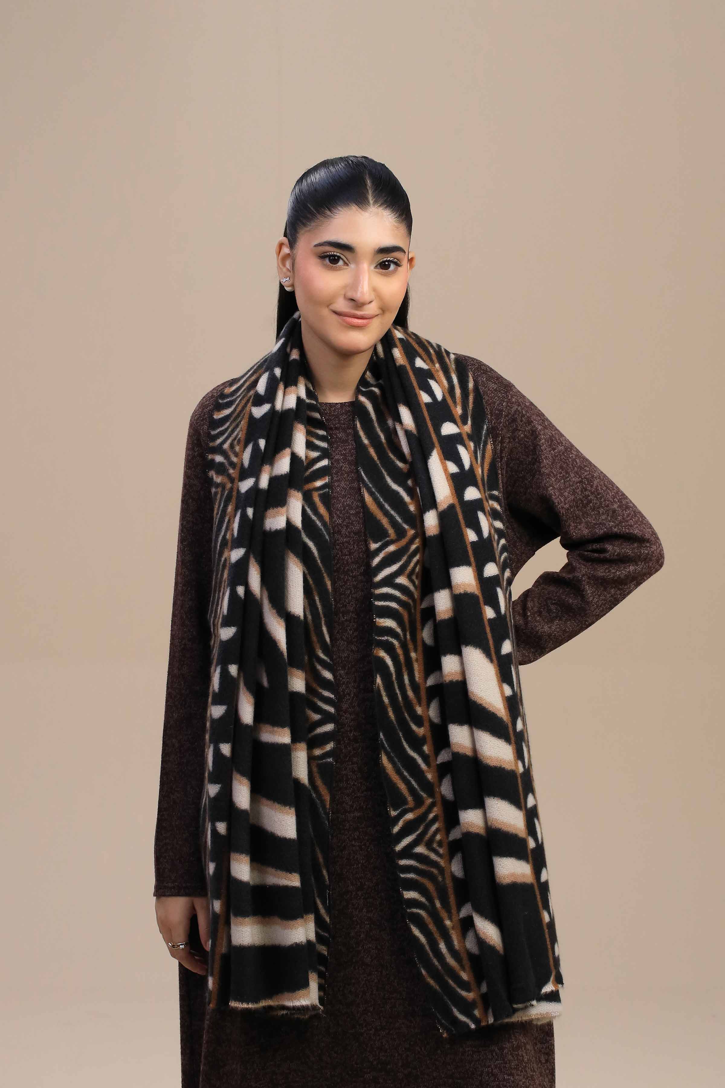 White Women Shawl-446052112 for Women â€“ Winter Women Shawl Collection | Nishat | Shop Online