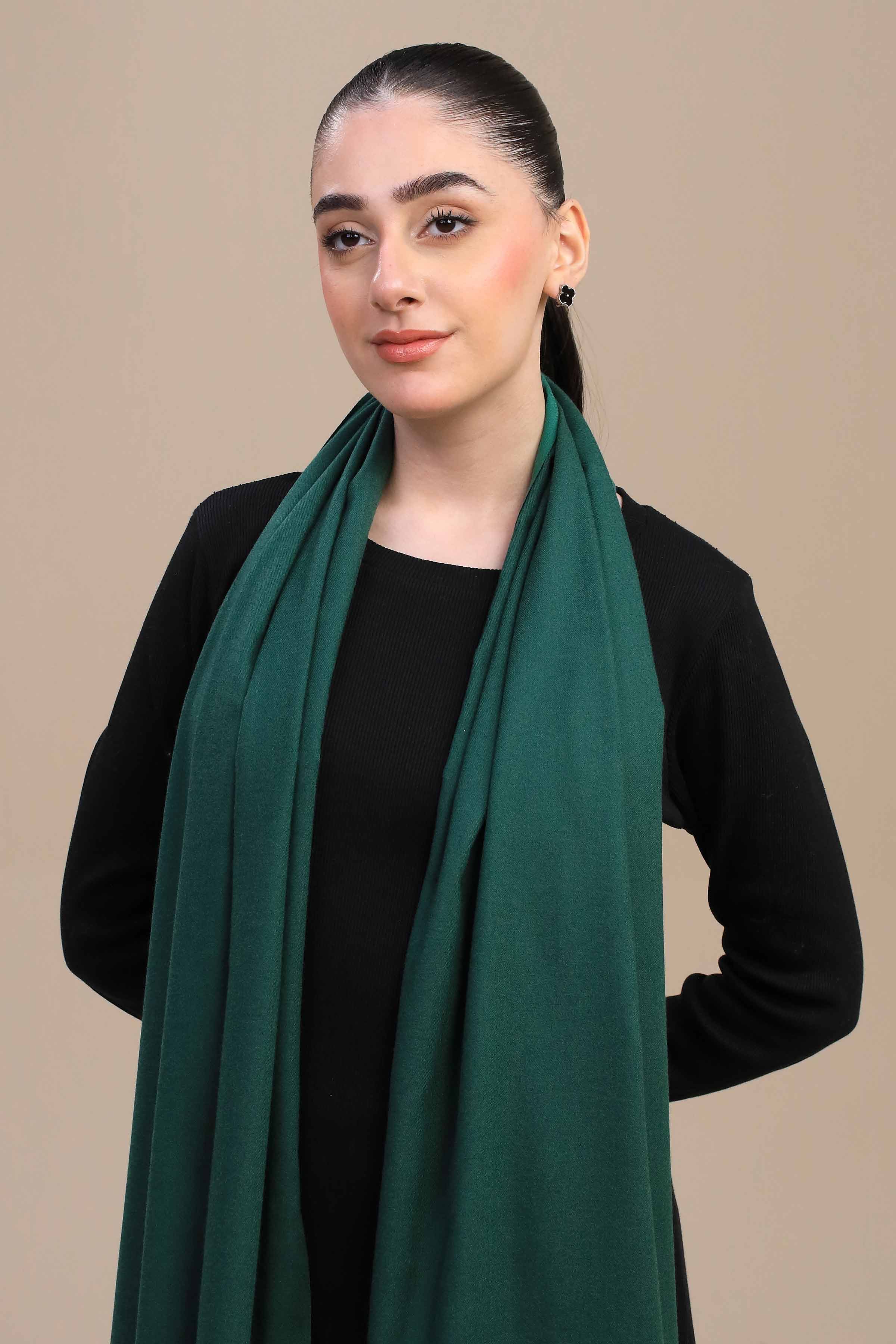Green Women Shawl-446712104