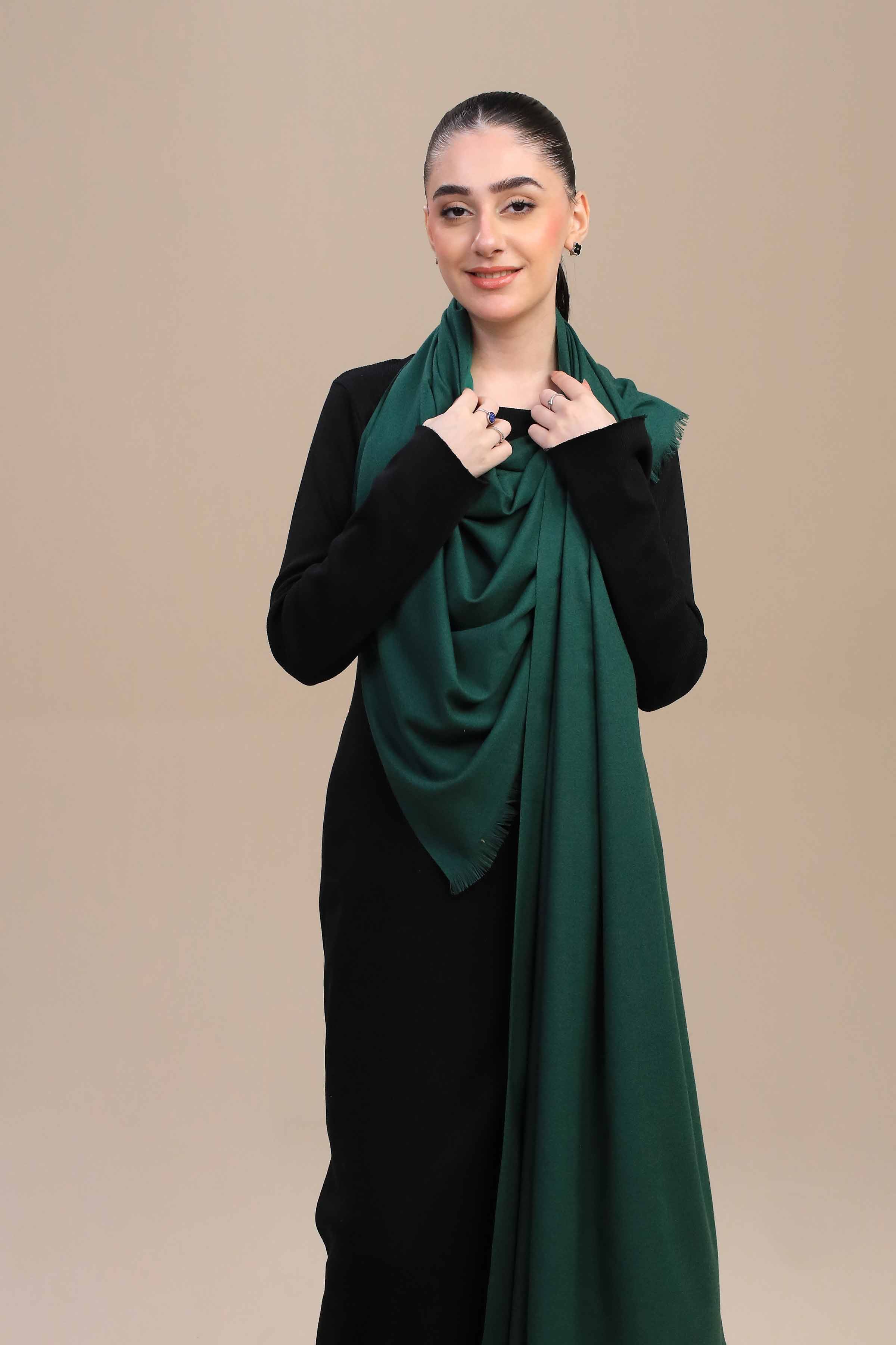 Green Women Shawl-446712104