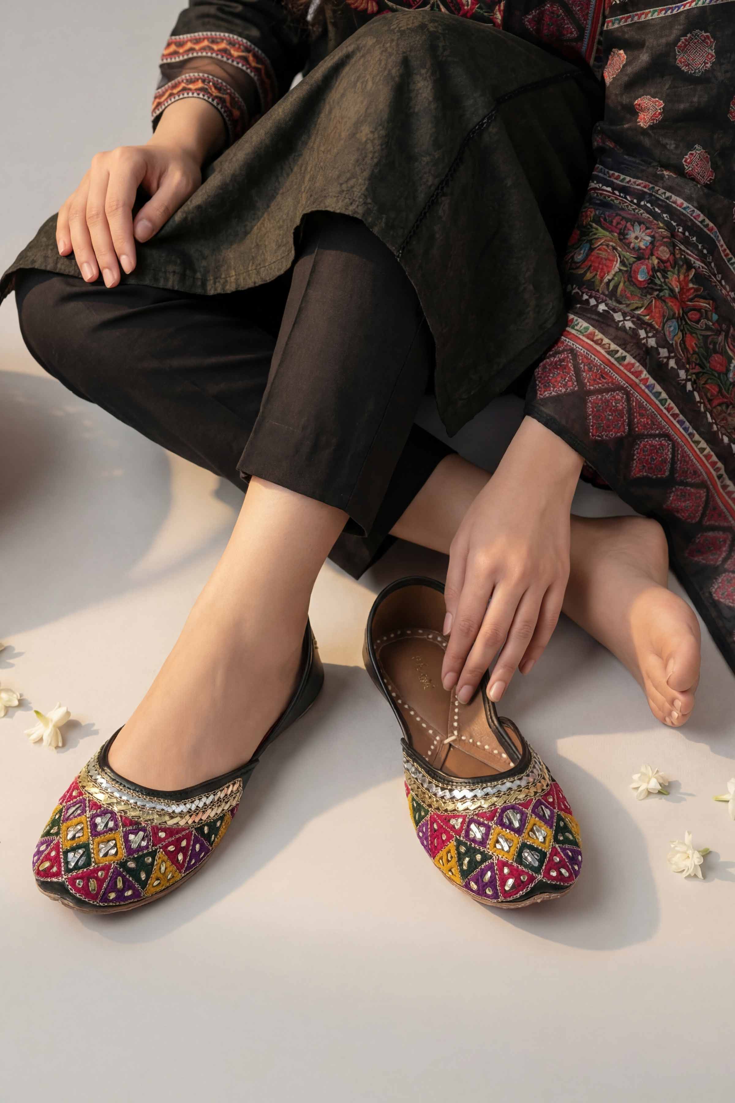 Black Khussa-1596923703