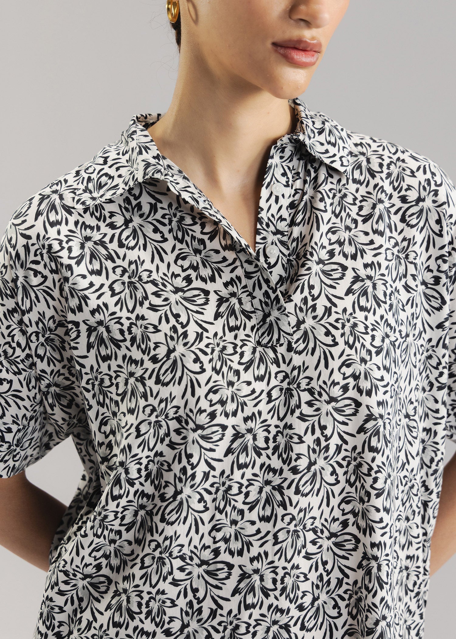 Printed  Button-Up Shirt- WS26-43
