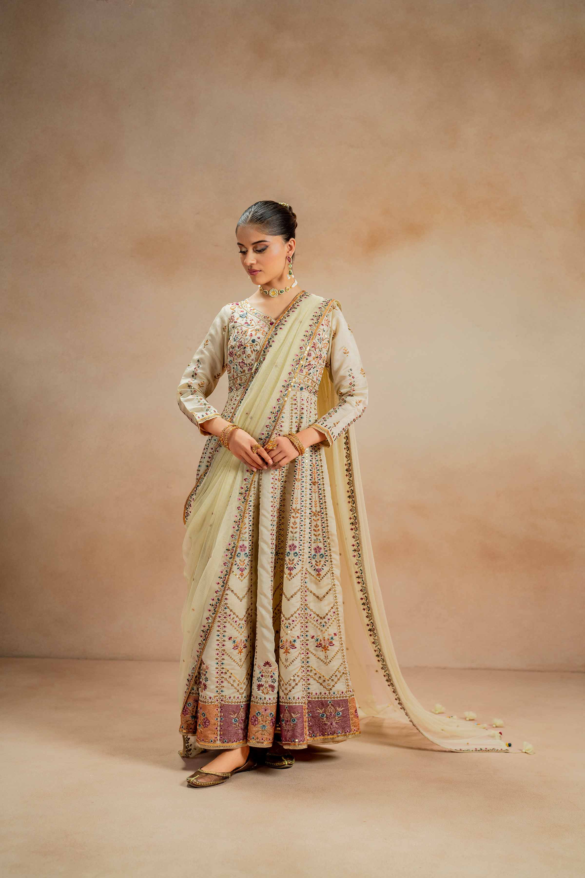 2 Piece - Embroidered Suit - 42308028