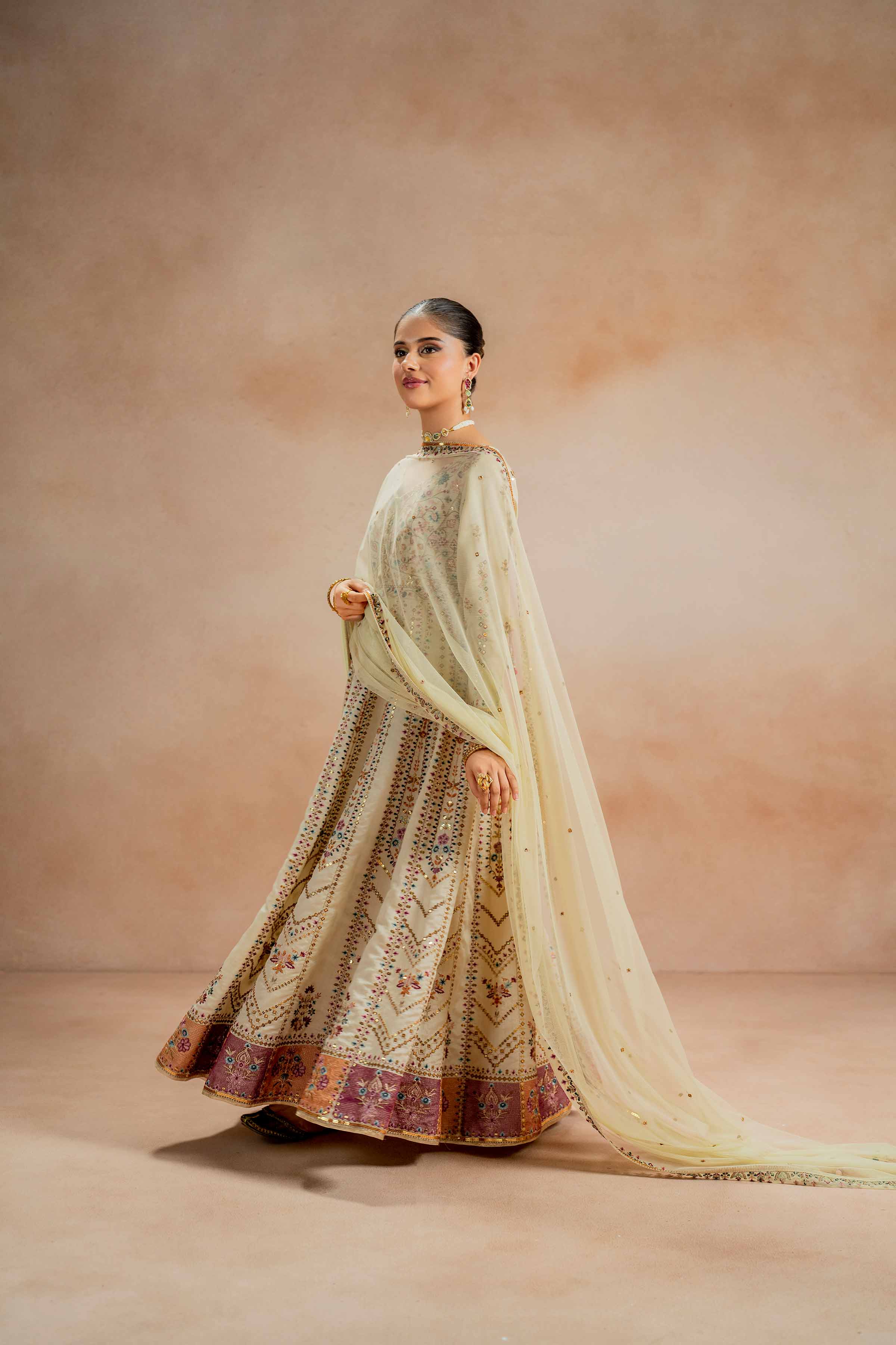 2 Piece - Embroidered Suit - 42308028
