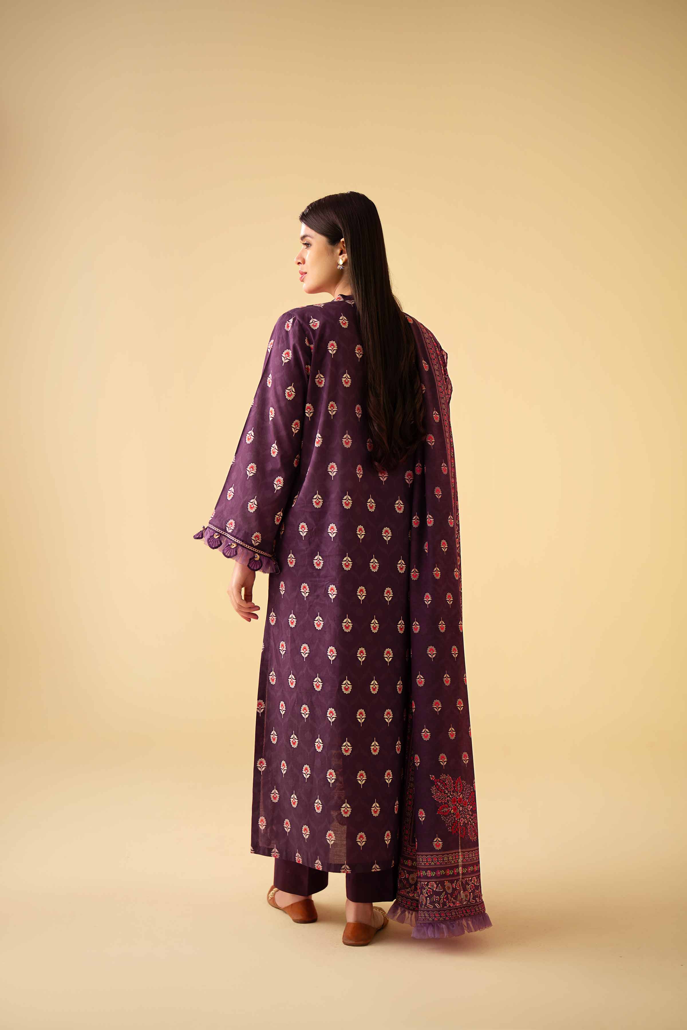 2 Piece - Printed Embroidered Suit - 42401575
