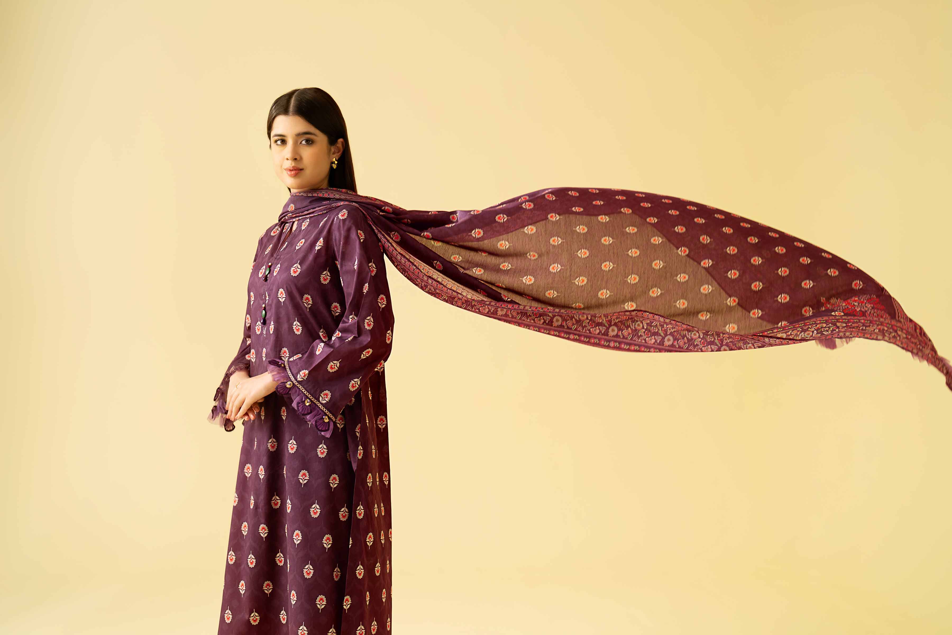 2 Piece - Printed Embroidered Suit - 42401575