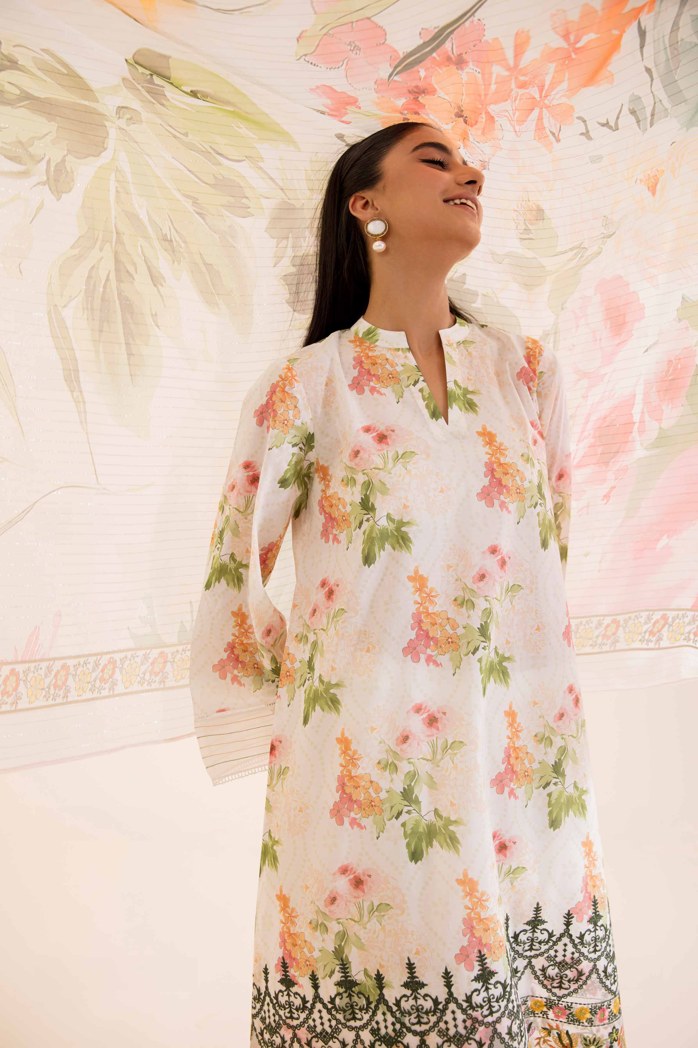 2 Piece - Printed Embroidered Suit - 42401708