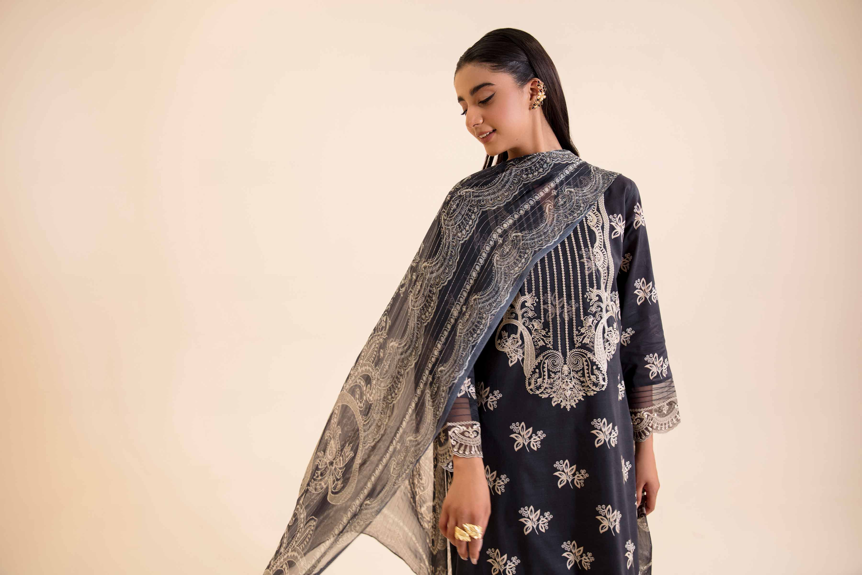2 Piece - Printed Embroidered Suit - 42401717