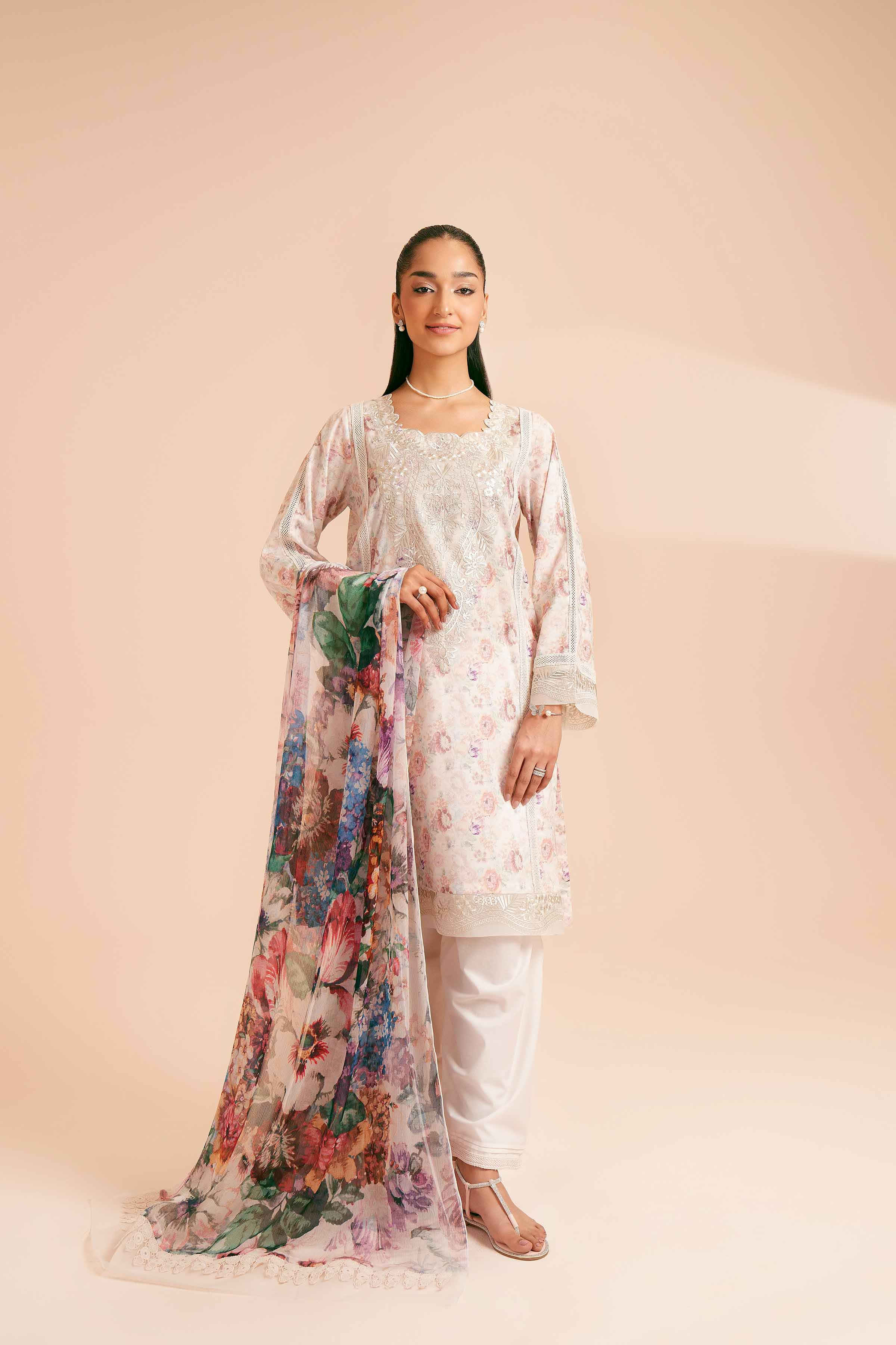 2 Piece - Printed Embroidered Suit - 42401768