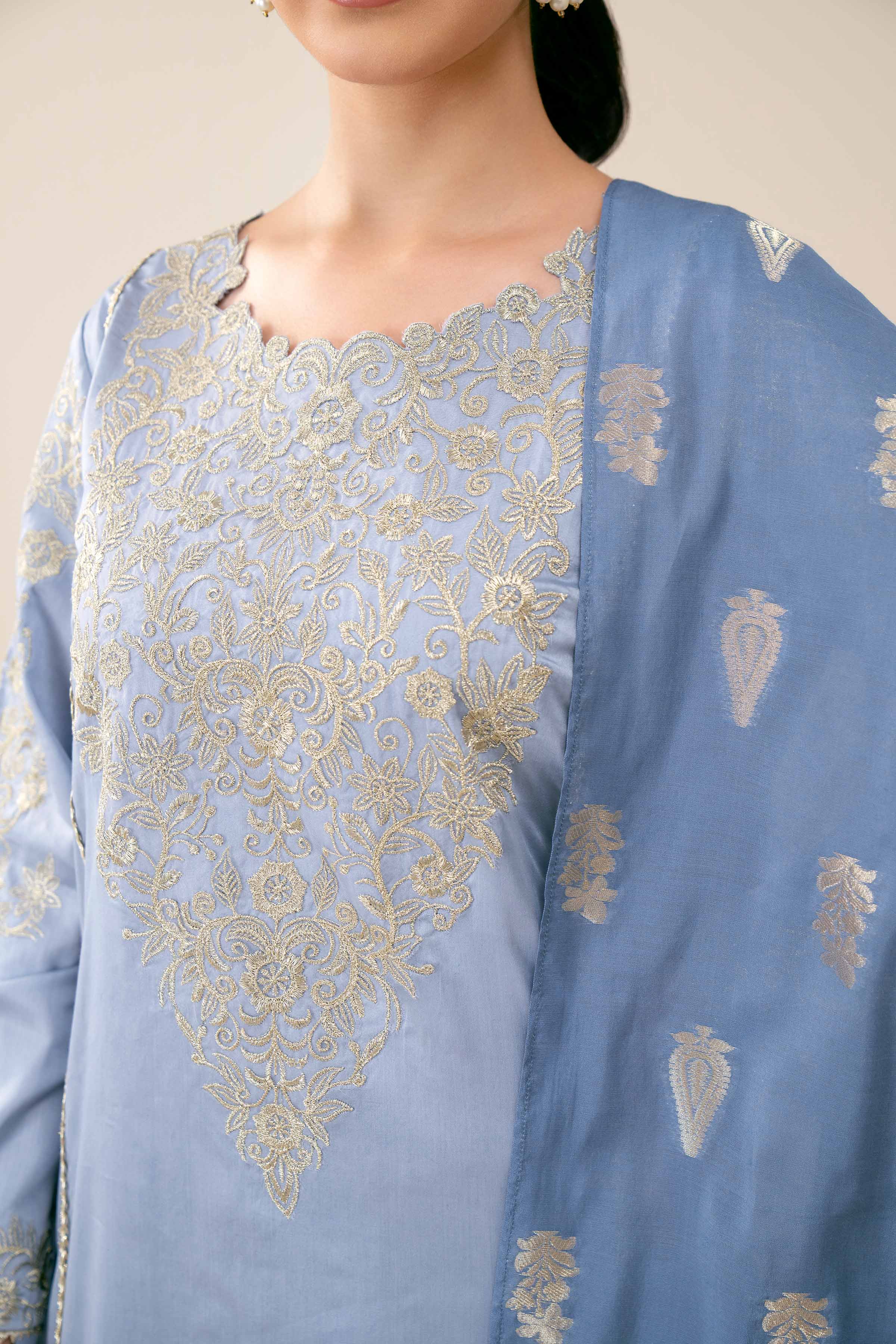 3 Piece - Embroidered Suit - 42401793