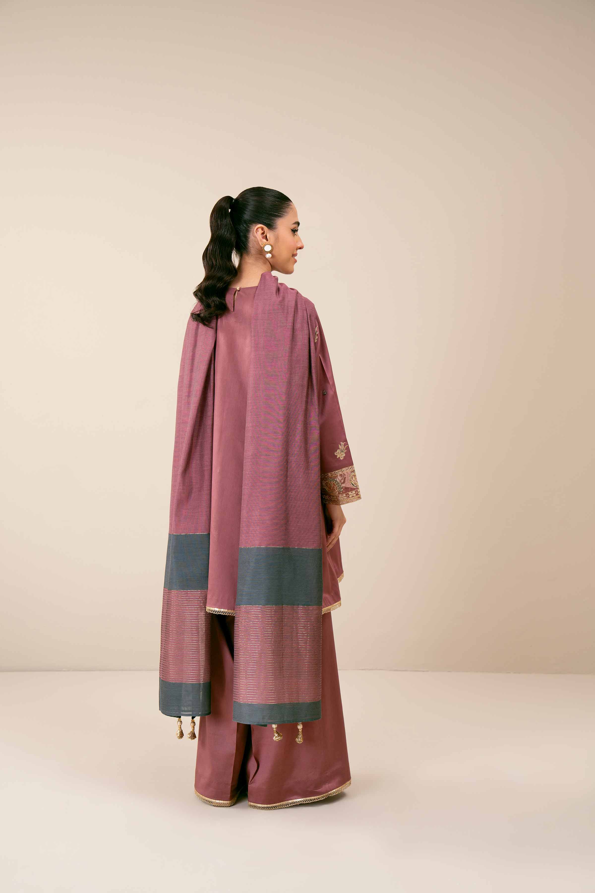 3 Piece - Embroidered Suit - 42401794
