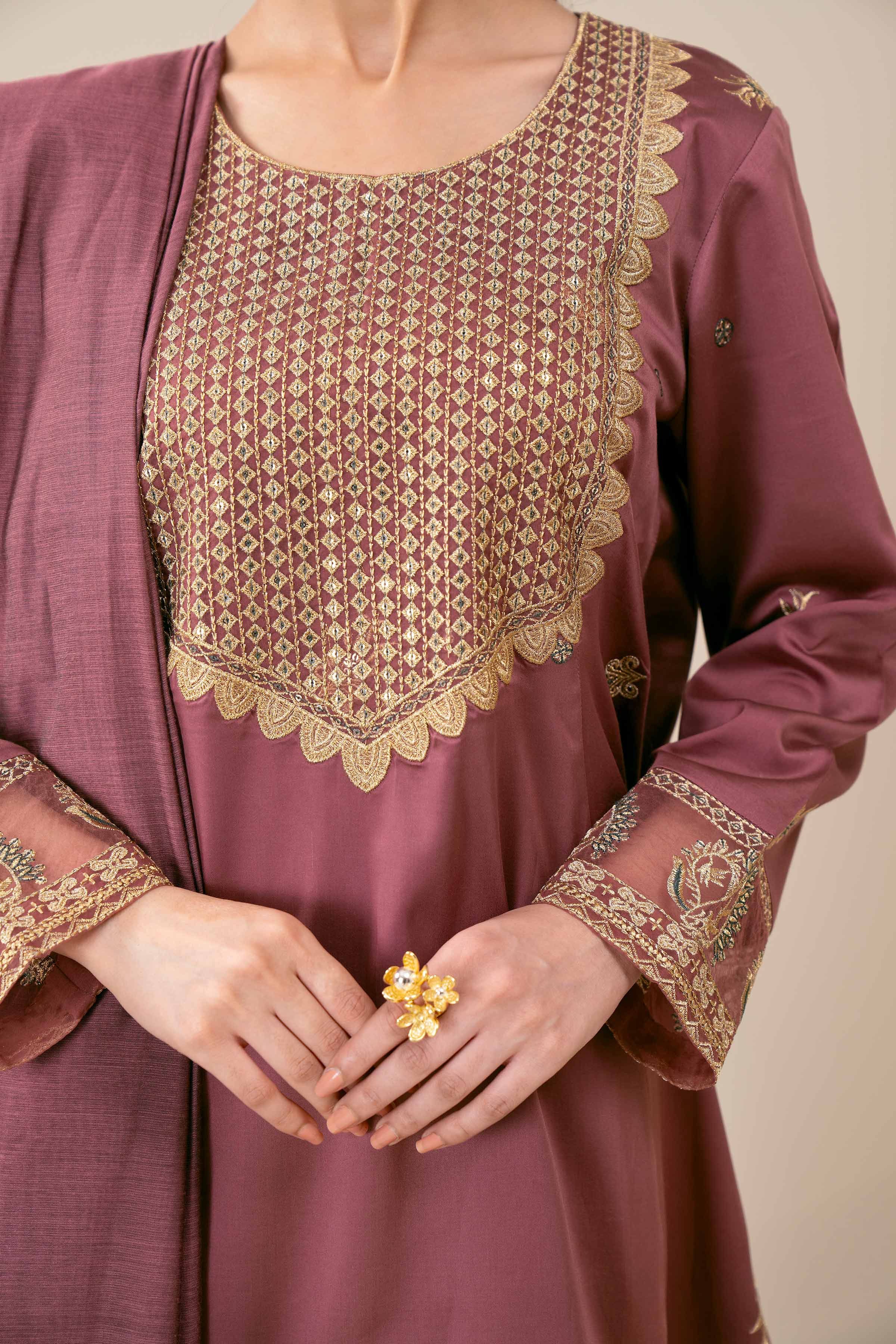 3 Piece - Embroidered Suit - 42401794