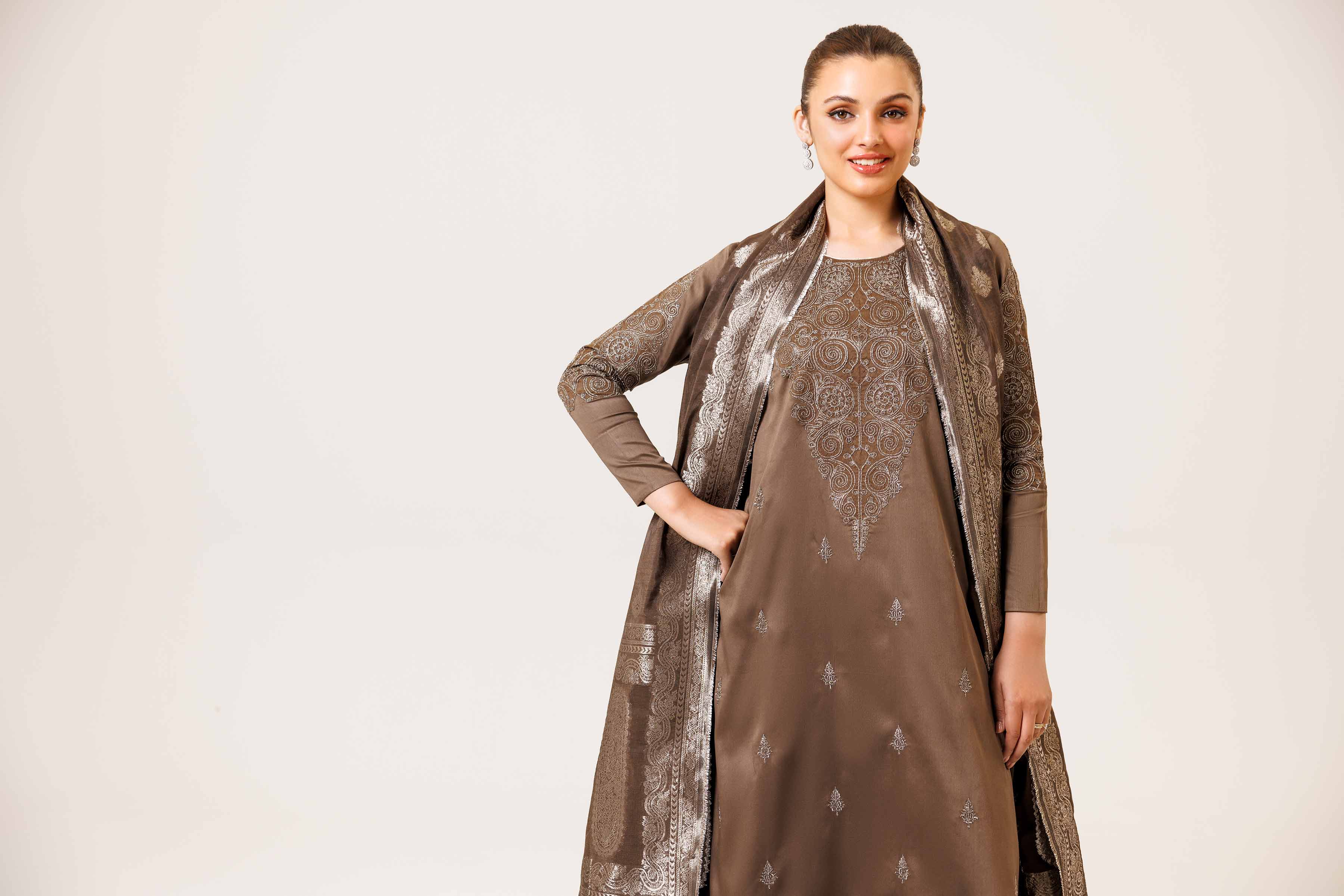 3 Piece - Embroidered Suit - 42401795
