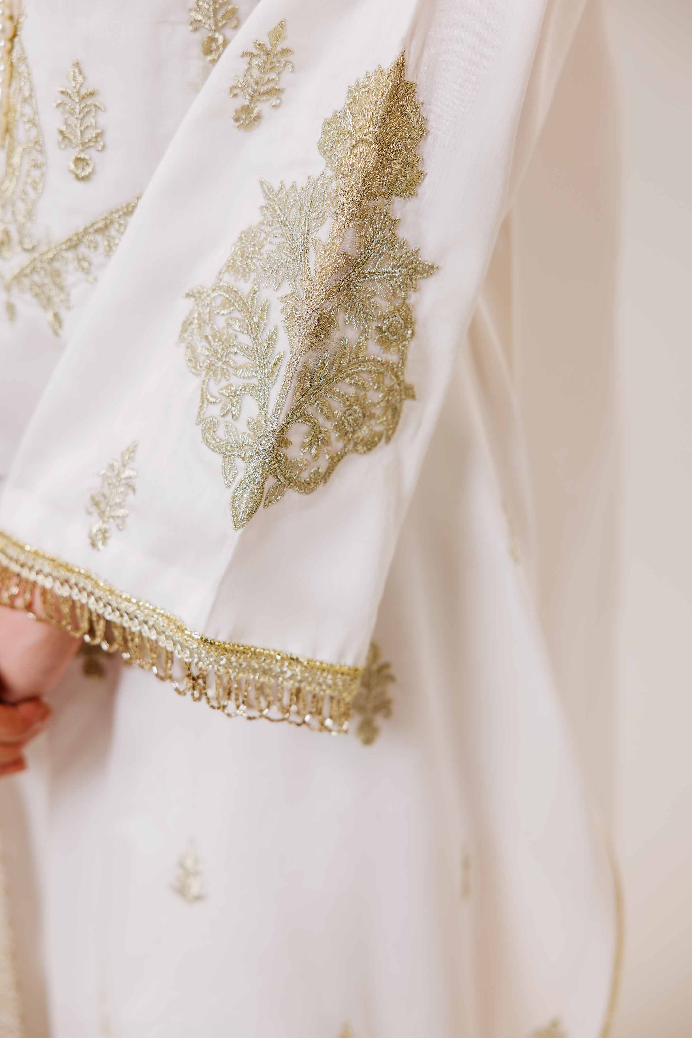 3 Piece - Embroidered Suit - 42401800