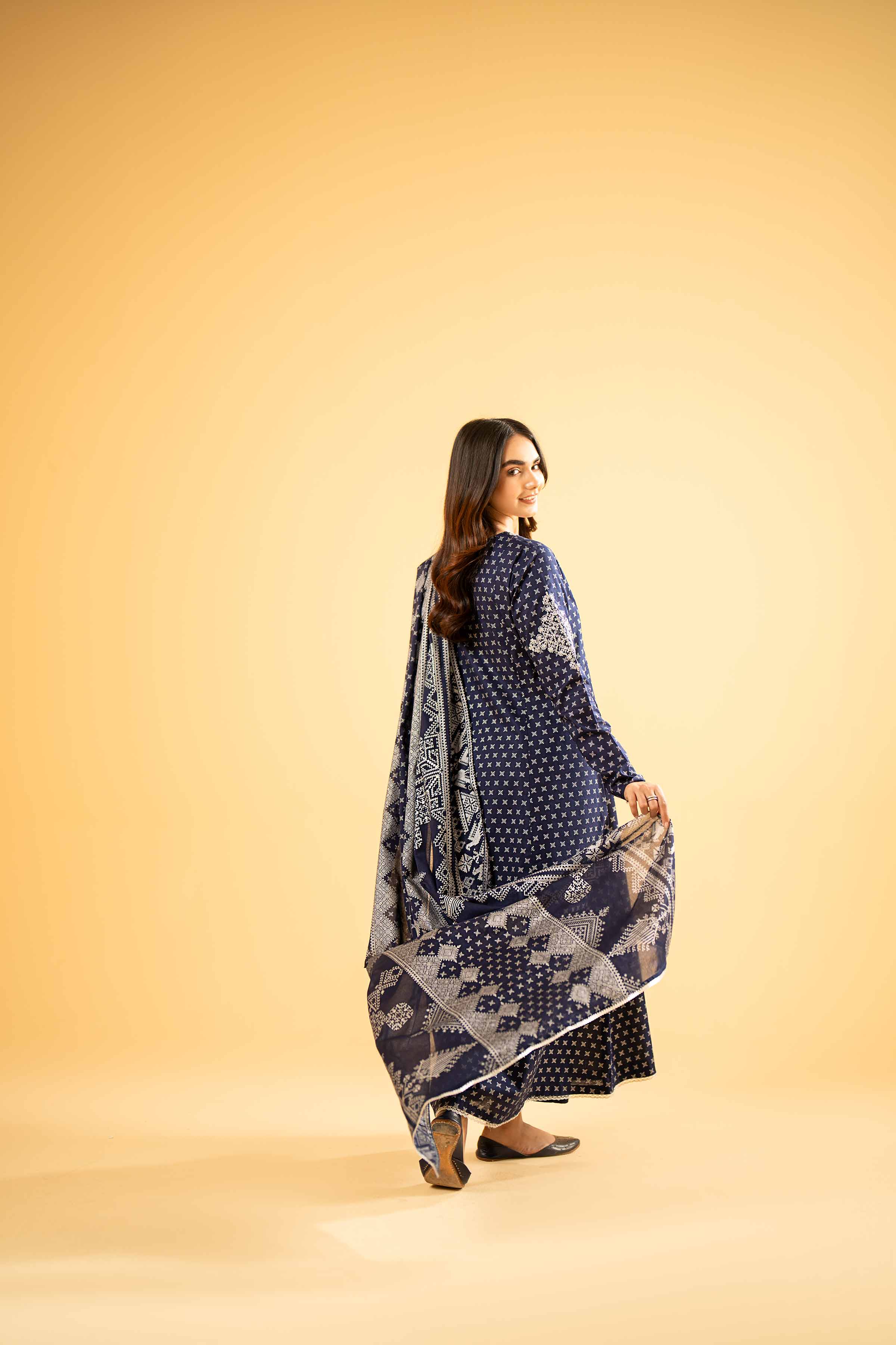3 Piece - Silver Printed Embroidered Suit - 42401862