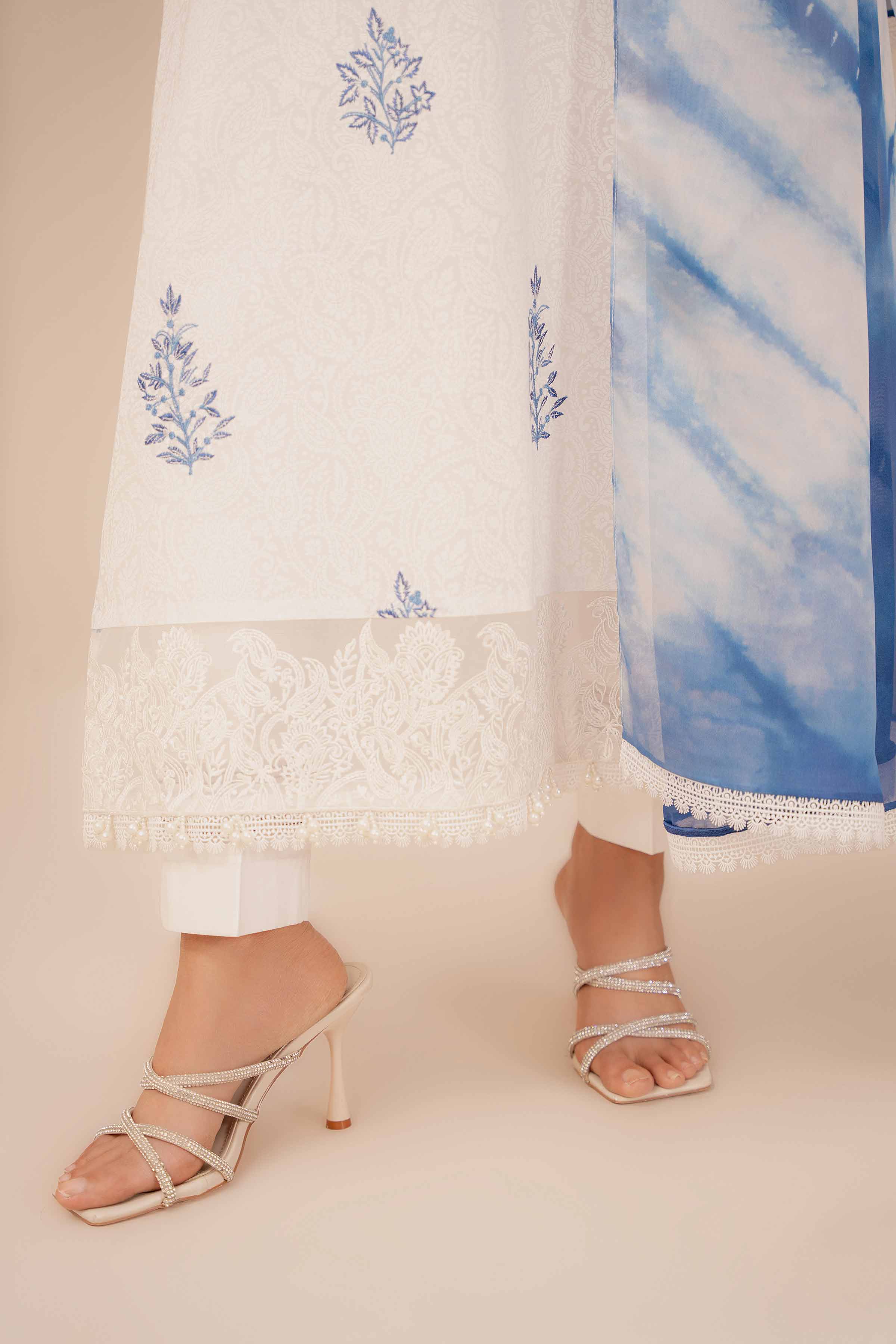 2 Piece - Printed Embroidered Suit - 42401946