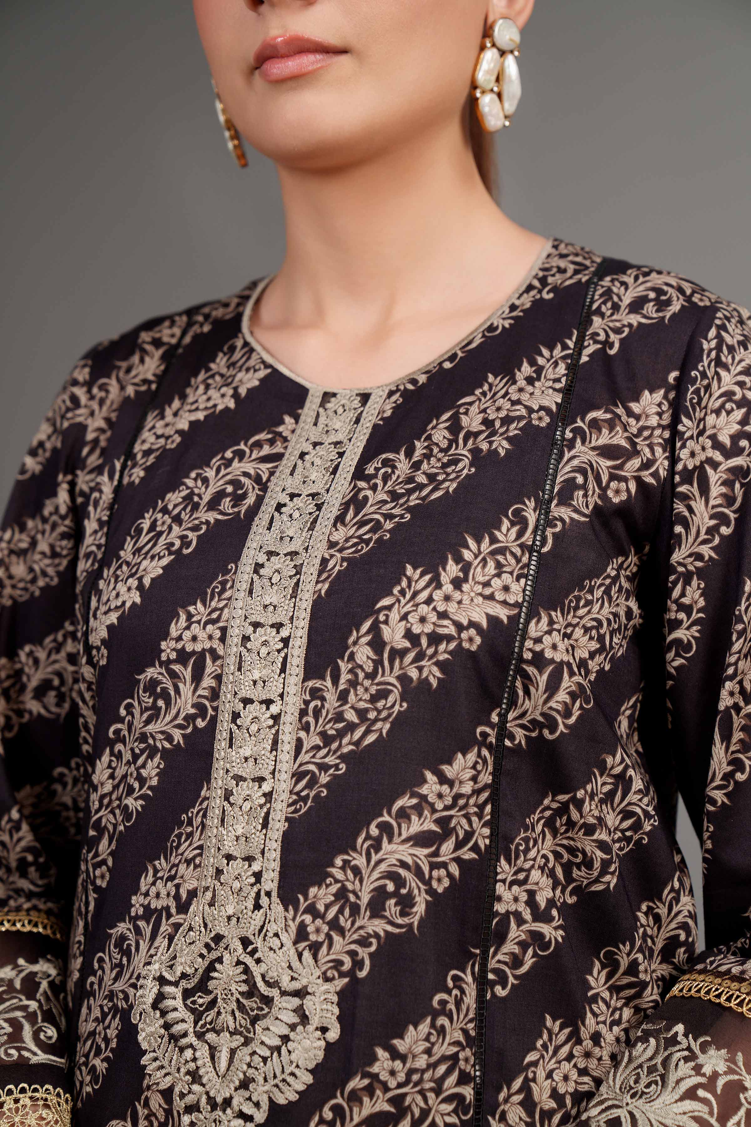 2 Piece -  Digital Printed Embroidered Suit - 42401948