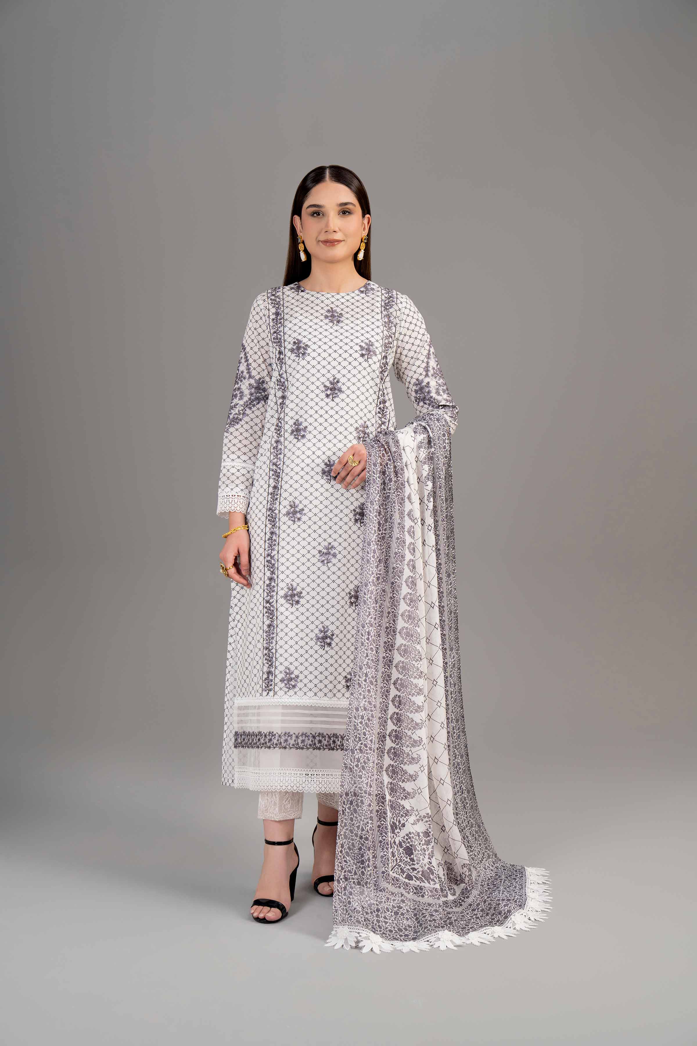 2 Piece - Printed Embroidered Suit - 42401951