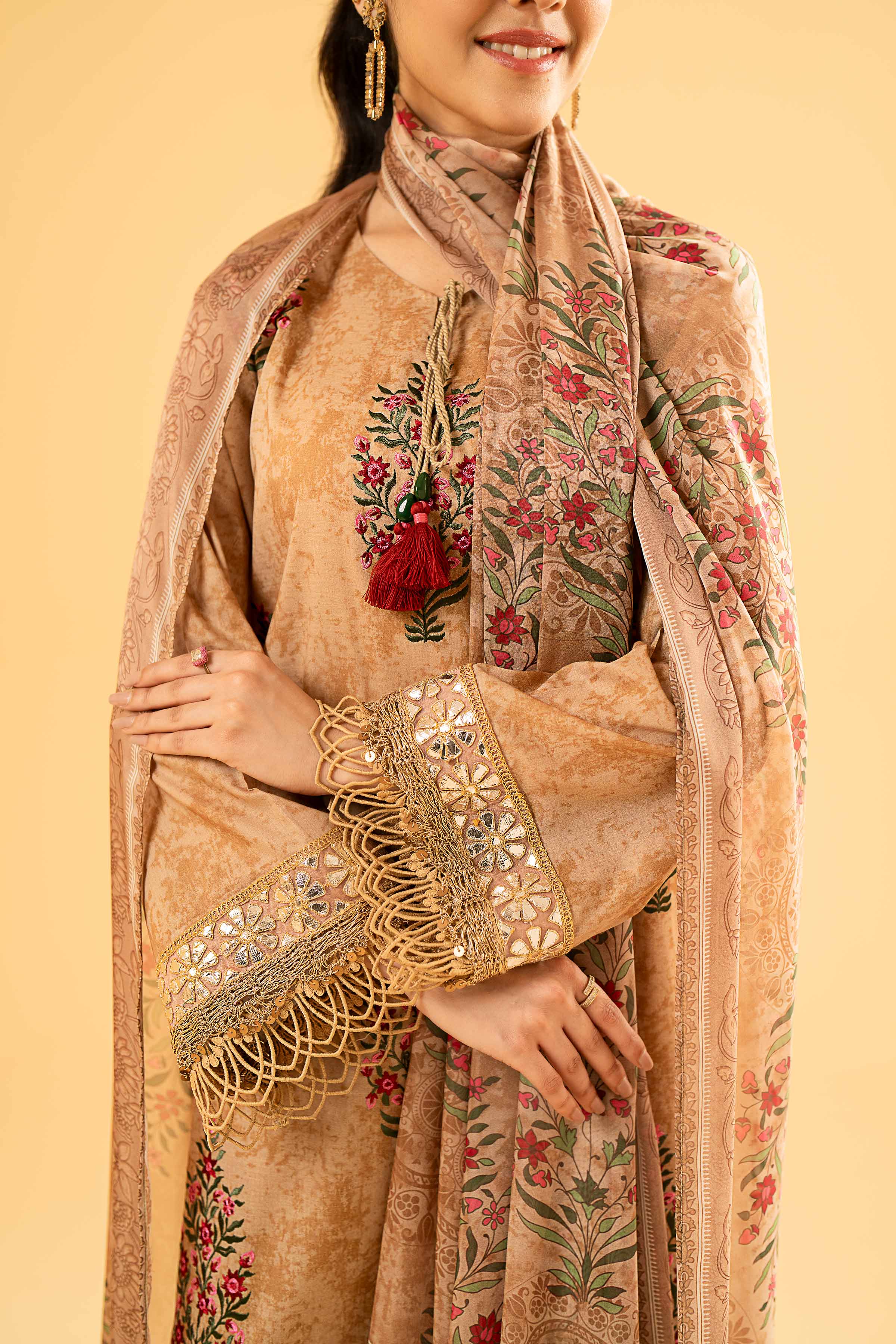 2 Piece - Printed Embroidered Suit - 42401952