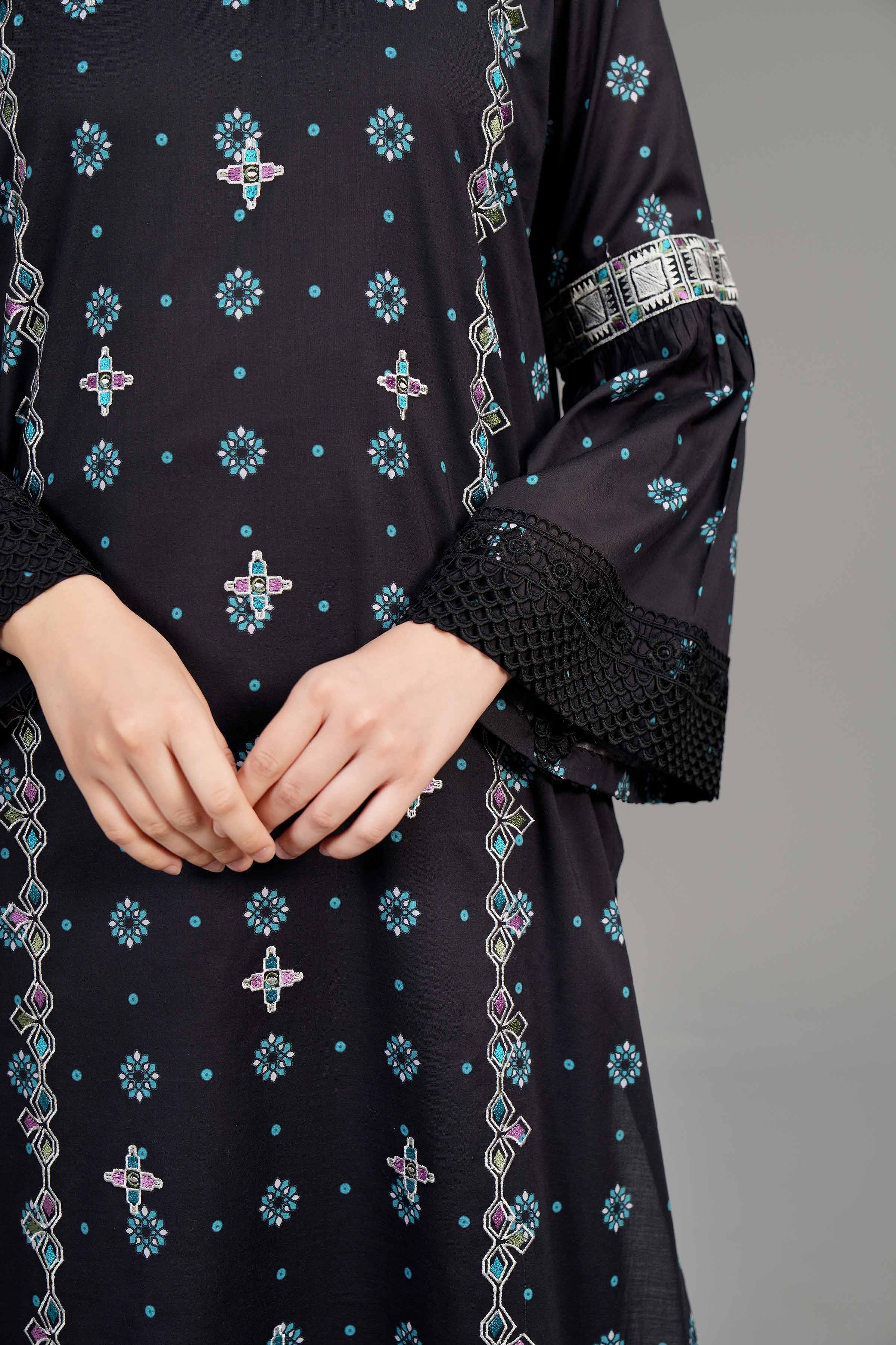 2 Piece - Printed Embroidered Suit - 42401953