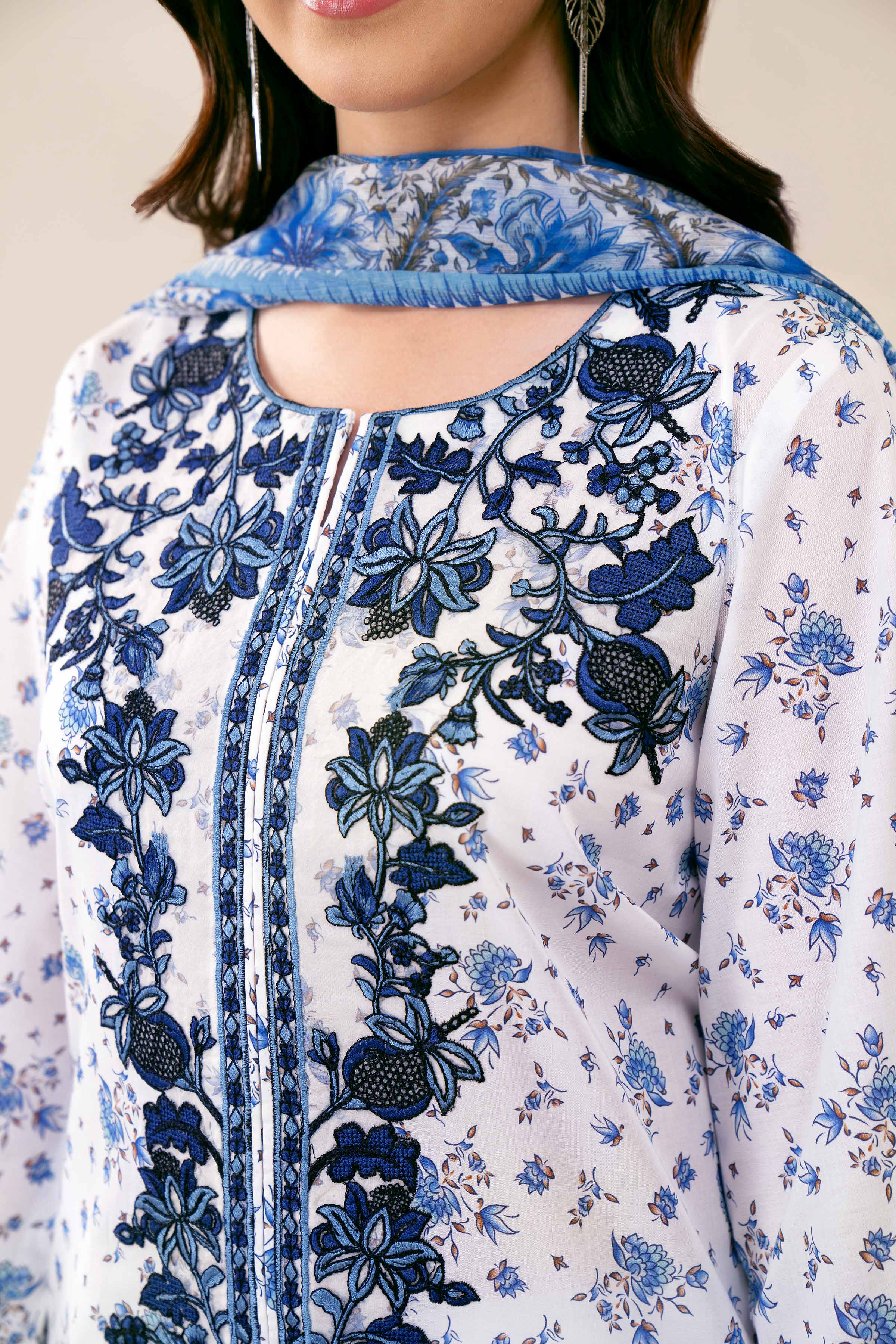 3 Piece - Printed Embroidered Suit - 42402035