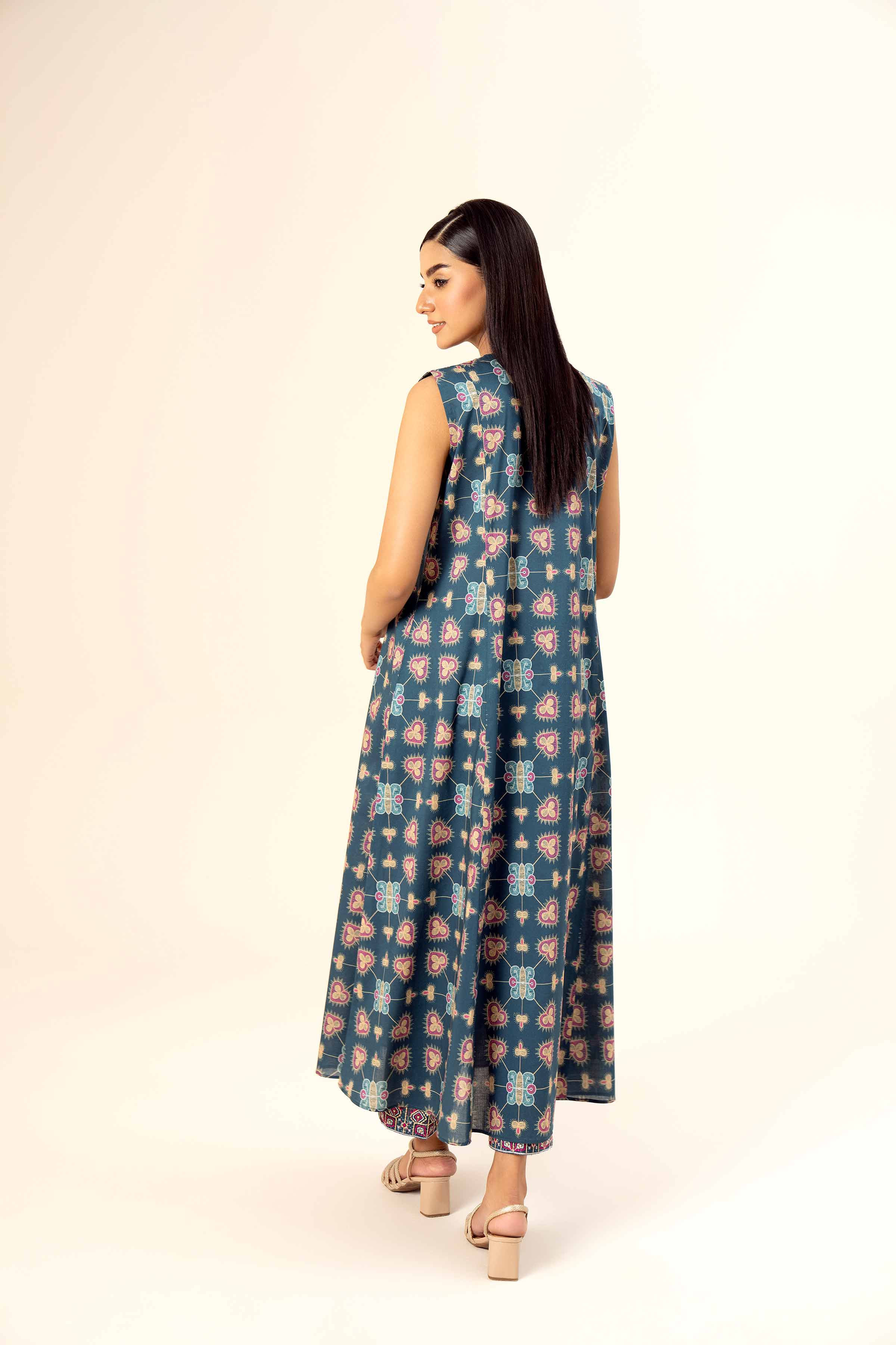2 Piece - Printed Embroidered Suit - 42402082