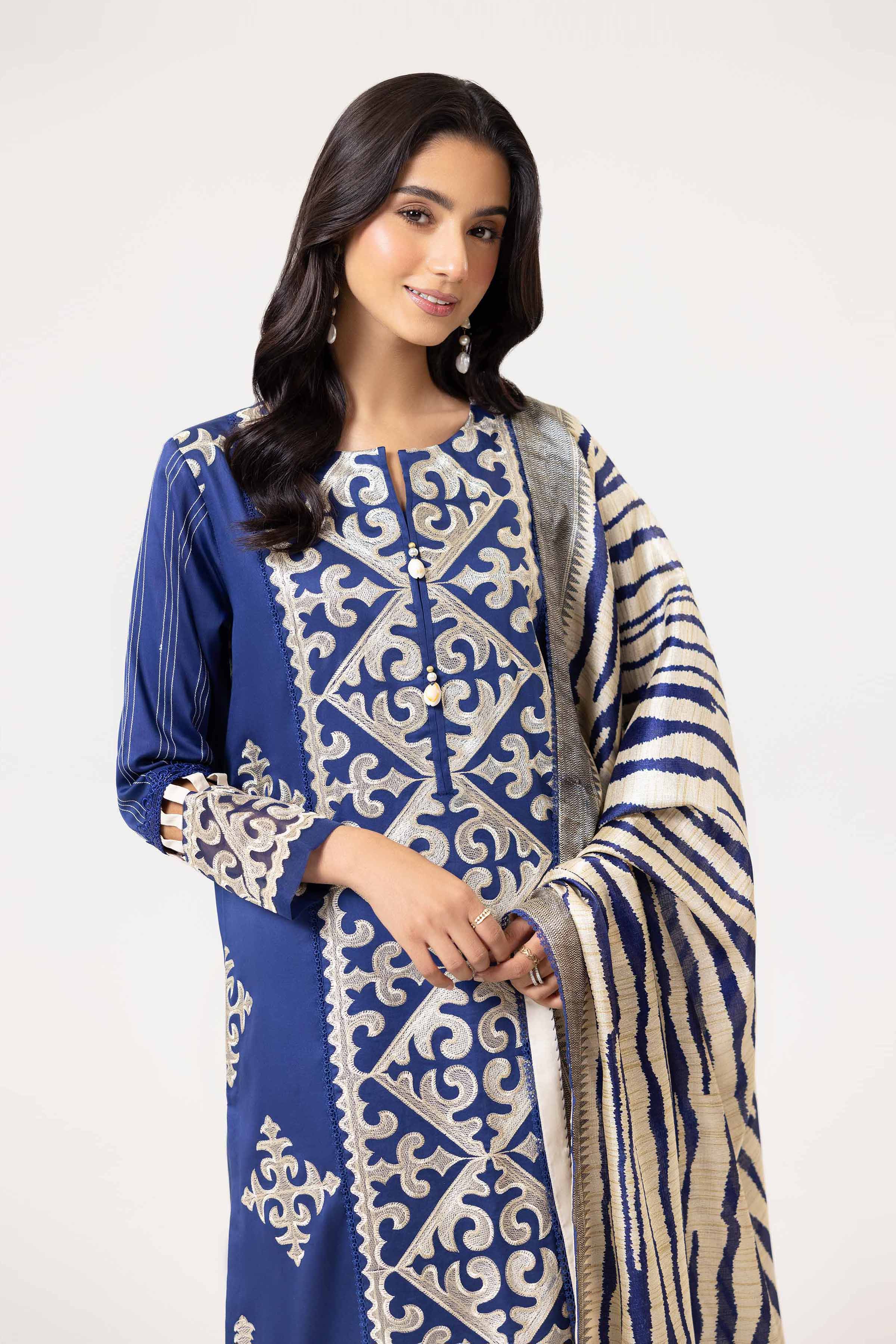 3 Piece - Embroidered Suit - 42402175