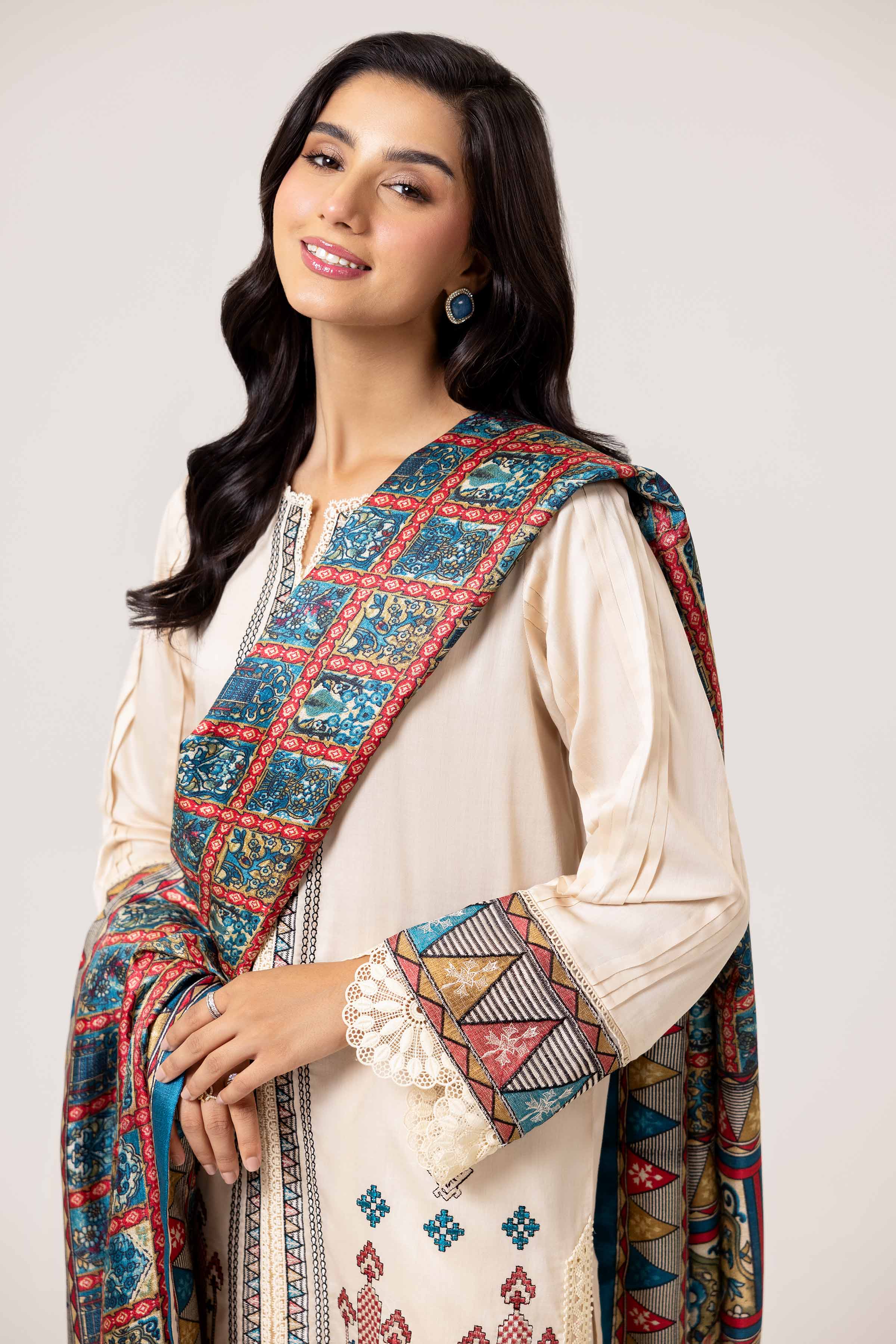 3 Piece - Embroidered Suit - 42402182